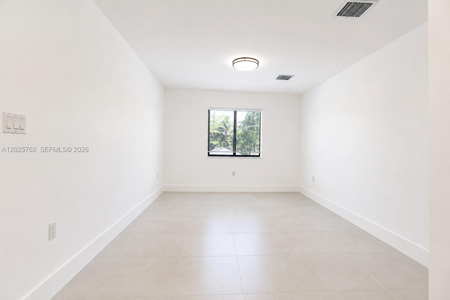 LIBERTY CITY - Residential Lease