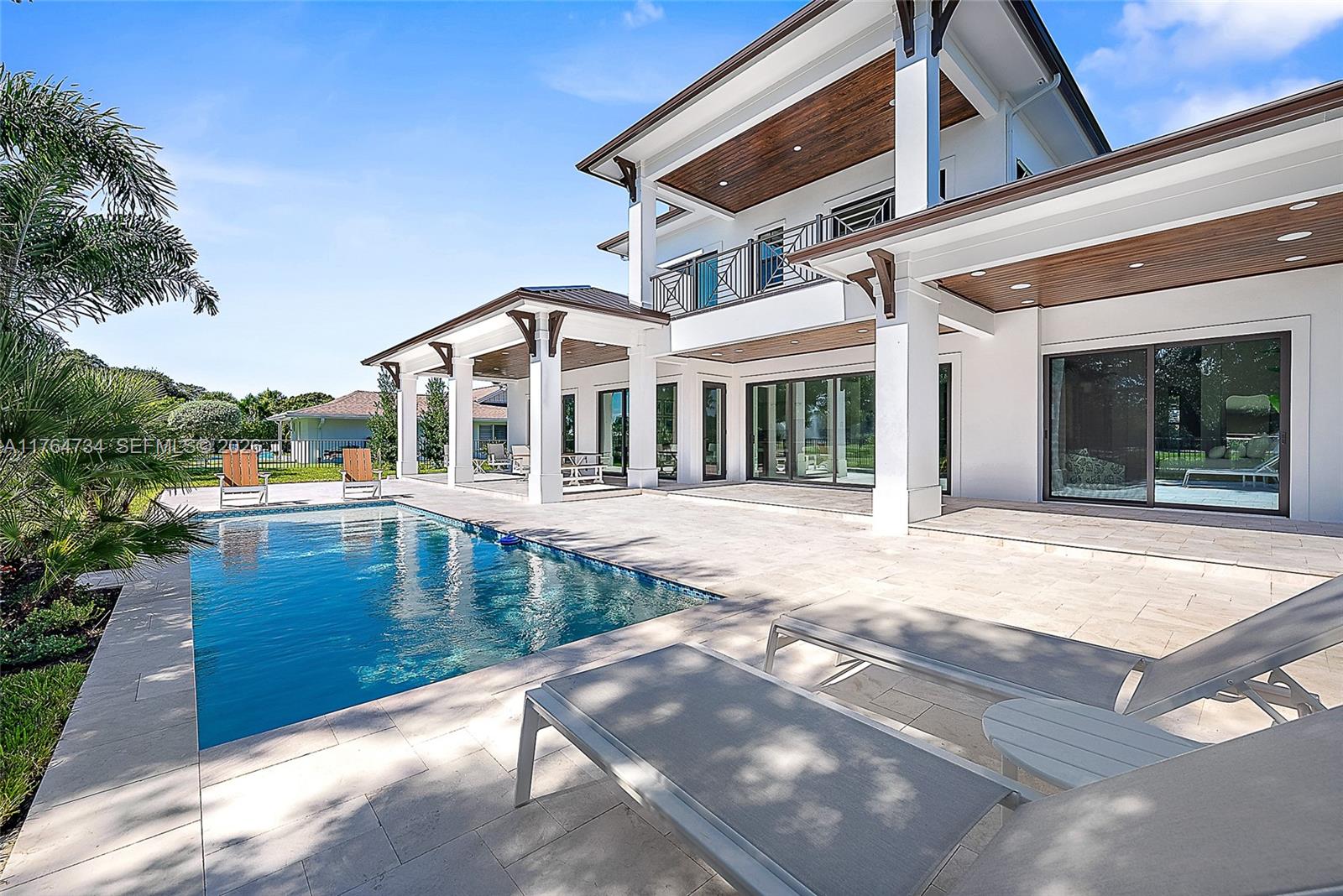 Tequesta Country Club - Residential