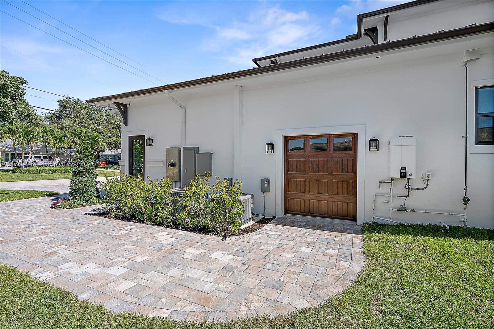 Tequesta Country Club - Residential