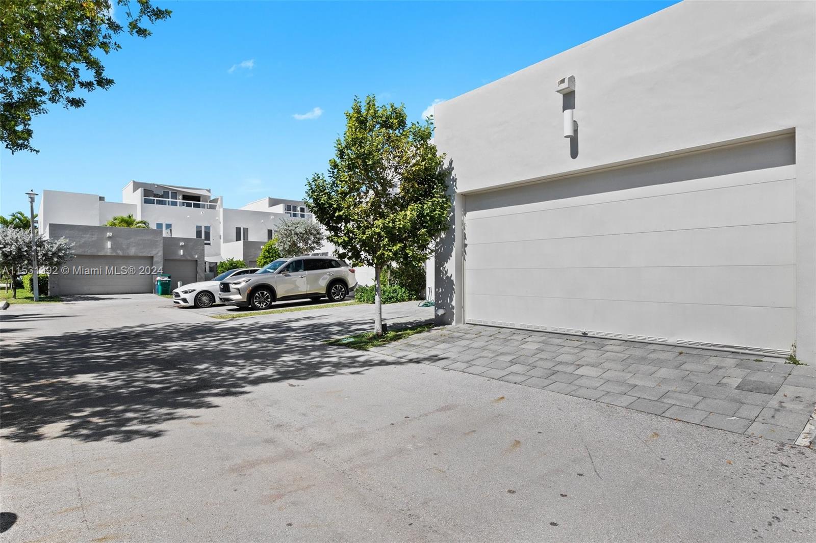 LANDMARK AT DORAL - Residential