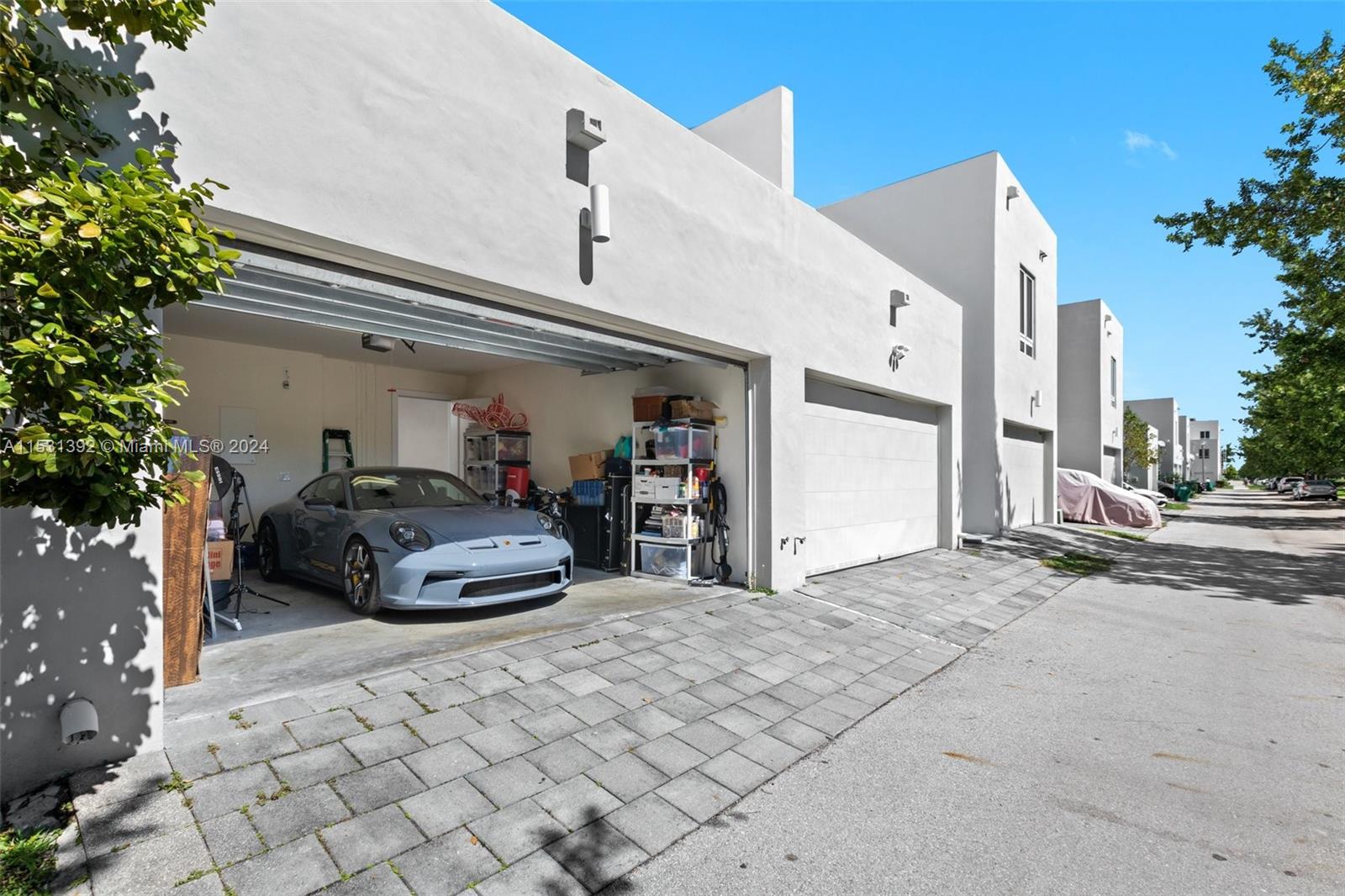 LANDMARK AT DORAL - Residential