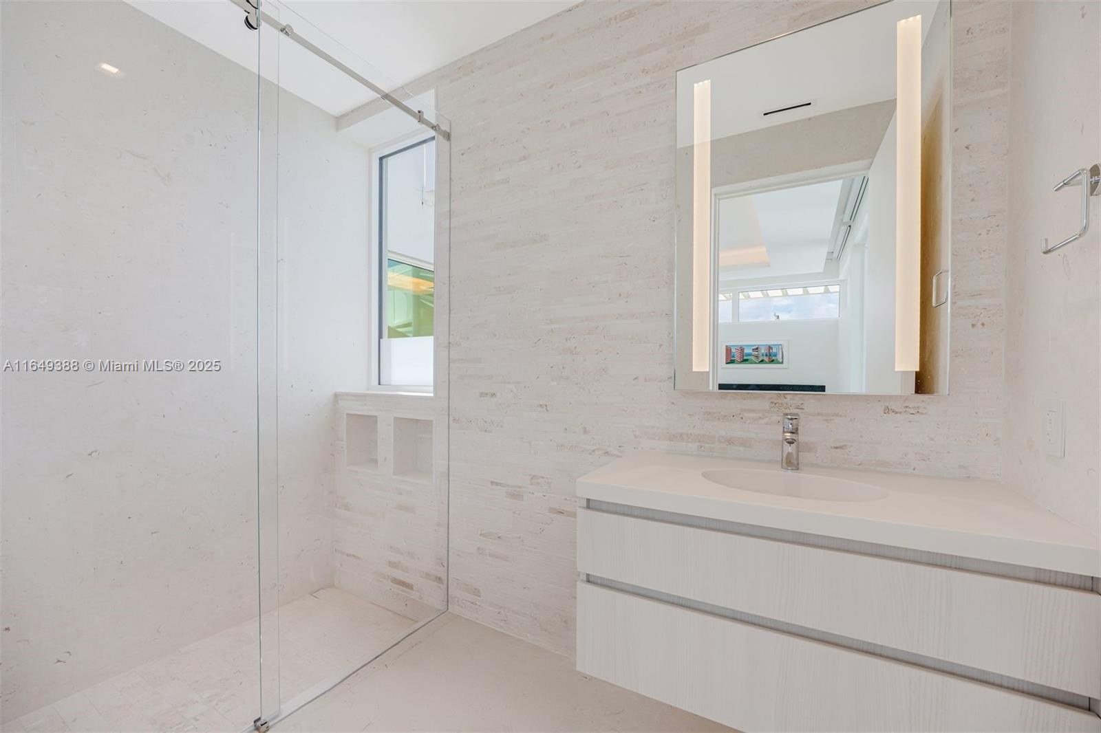 BISCAYNE POINT - Residential