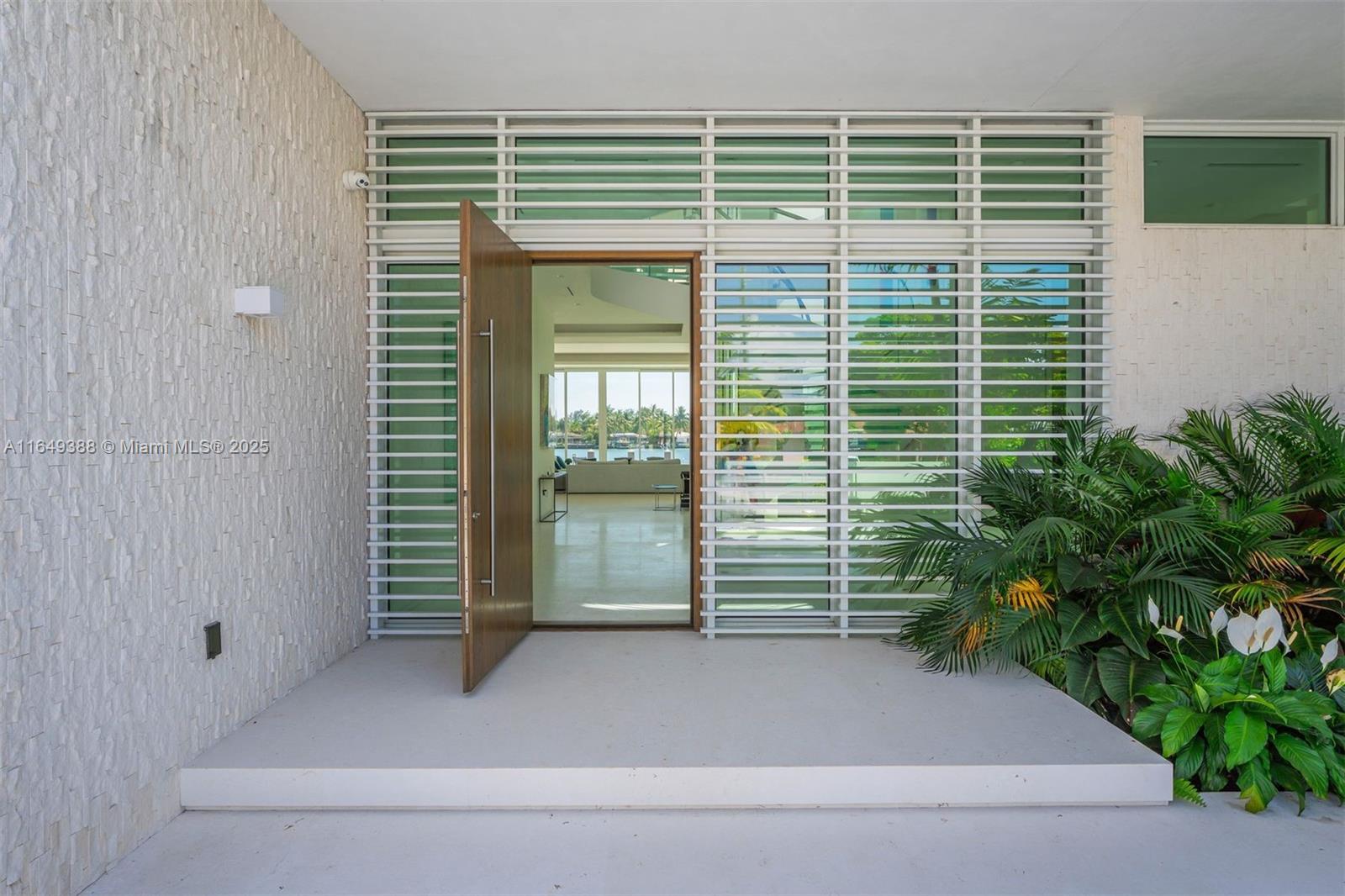 BISCAYNE POINT - Residential
