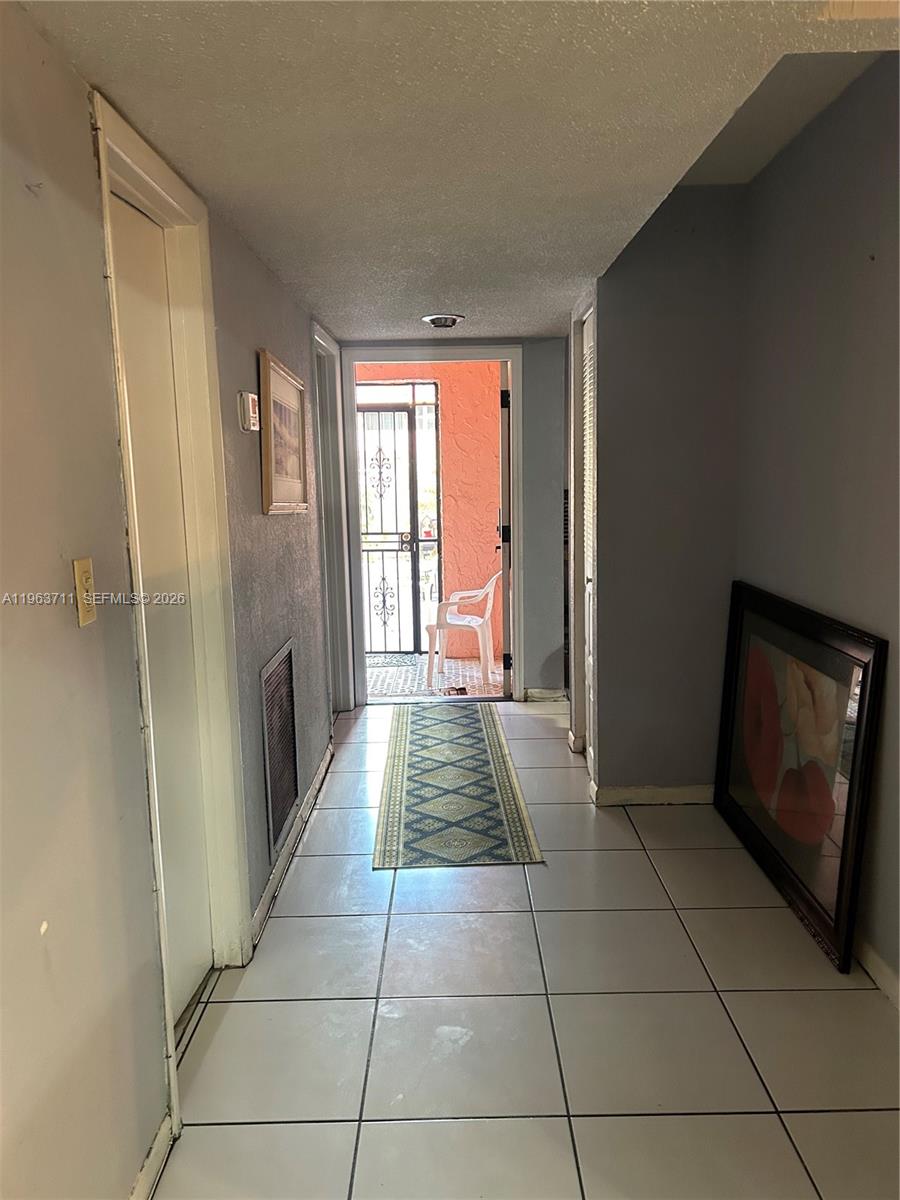 WIMBLEDON TOWNHOUSE I-13 - Residential
