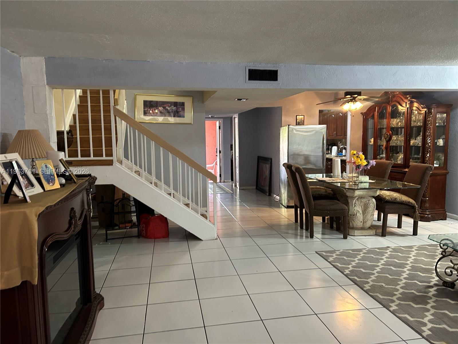 WIMBLEDON TOWNHOUSE I-13 - Residential