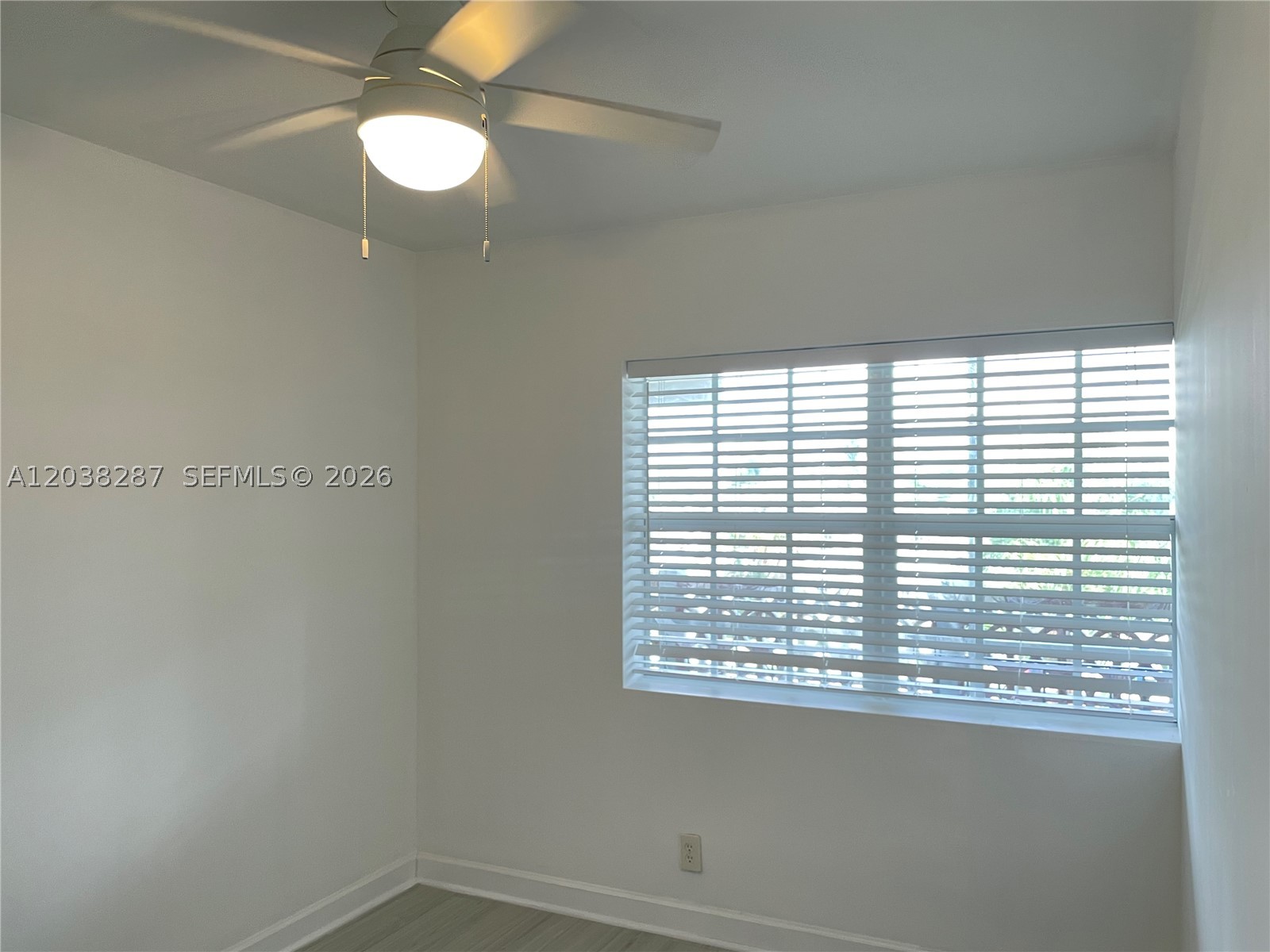 FLORIDIAN ARMS CONDO - Residential Lease