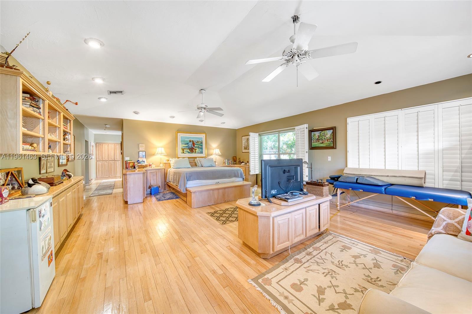 PINE TREE ESTS 1ST ADDN - Residential