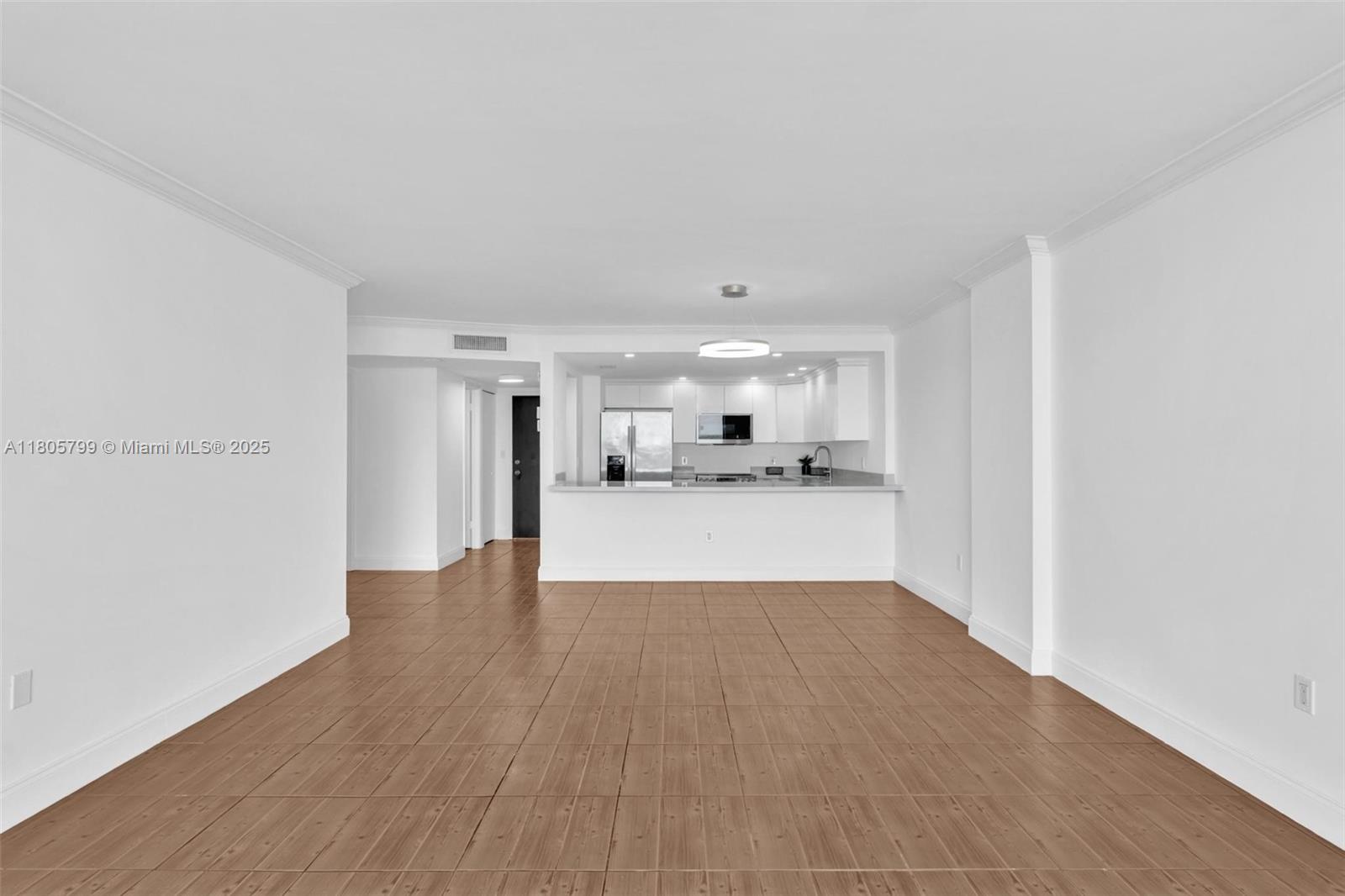 ADMIRALS PORT CONDO - WEST - Residential