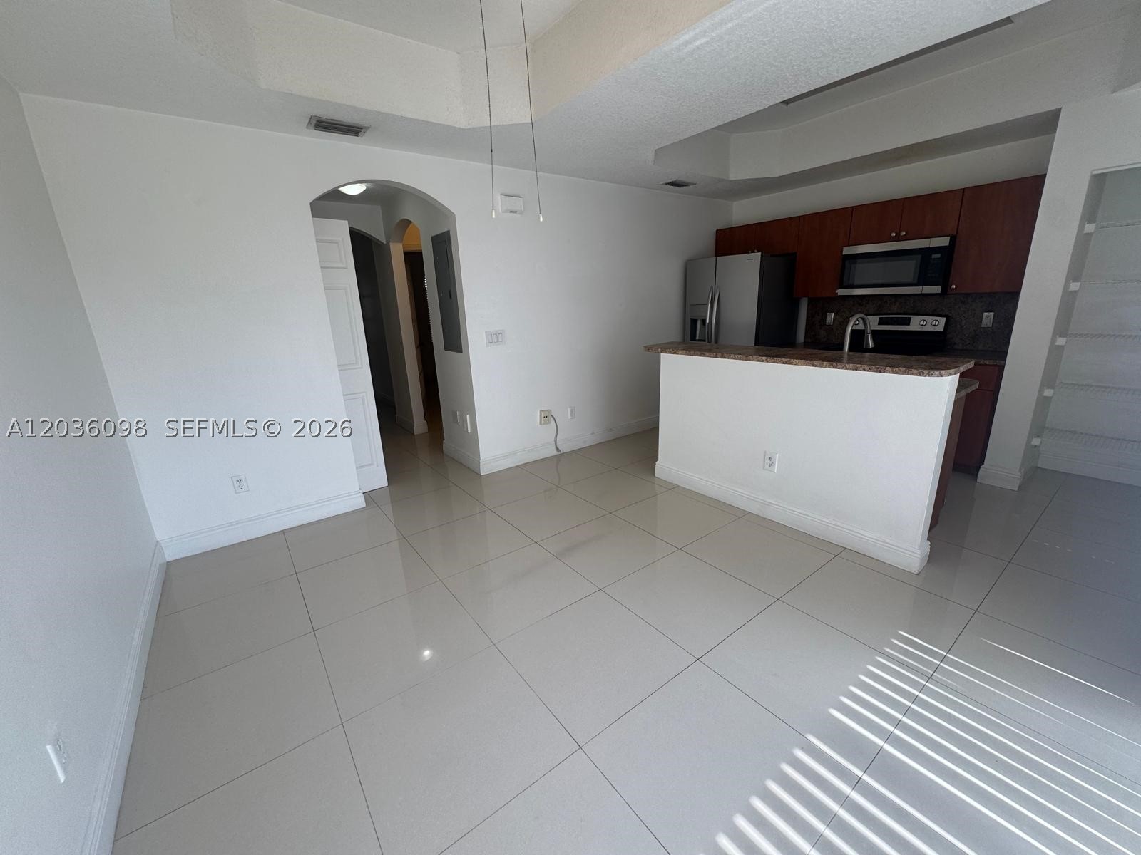 VILLAS AT HARBOR ISLES CO - Residential