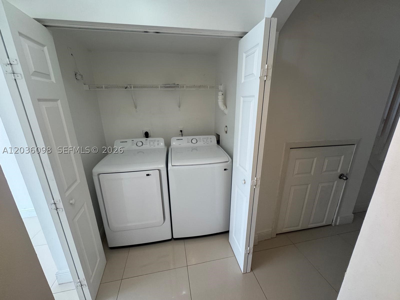 VILLAS AT HARBOR ISLES CO - Residential