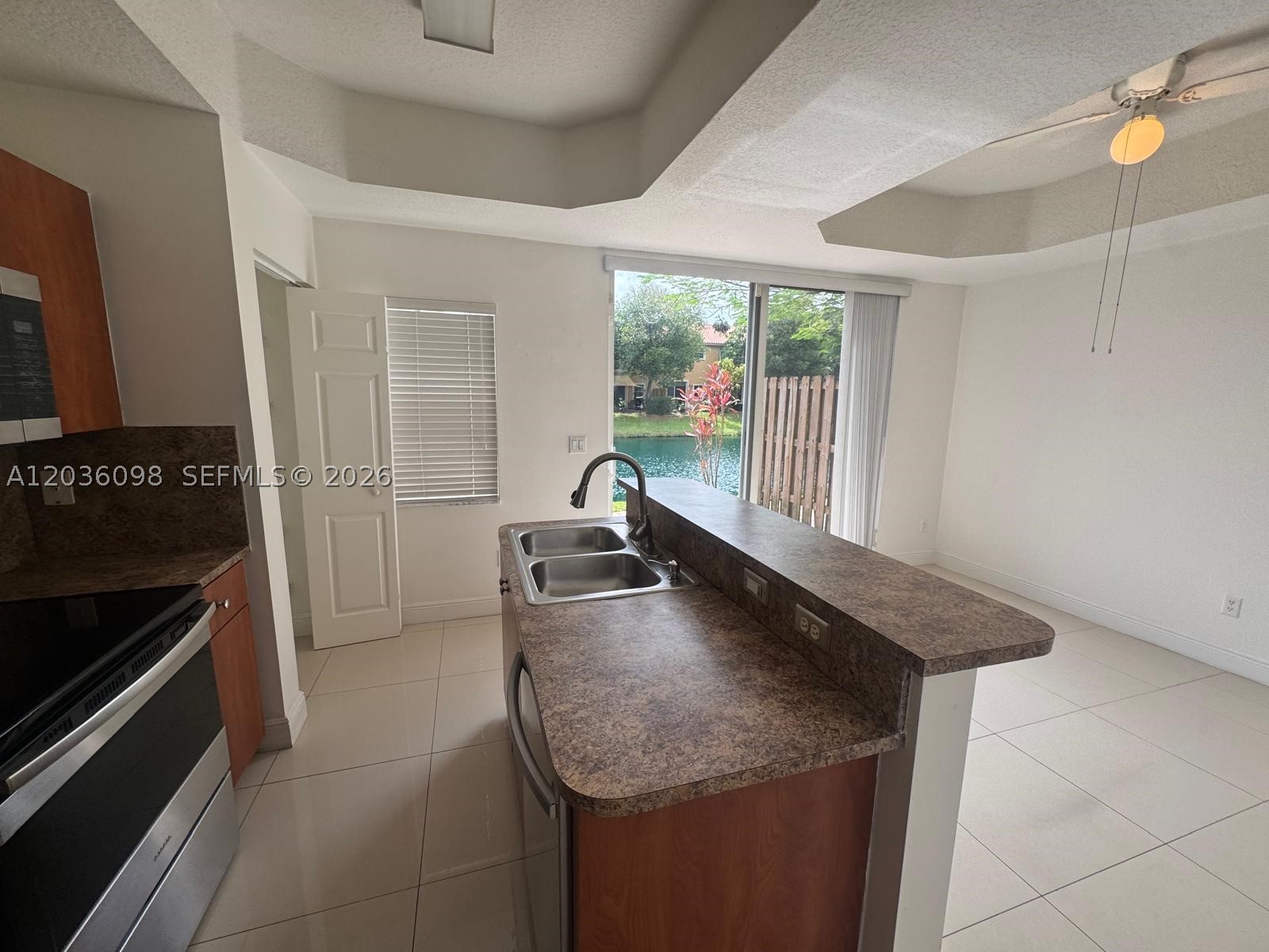 VILLAS AT HARBOR ISLES CO - Residential