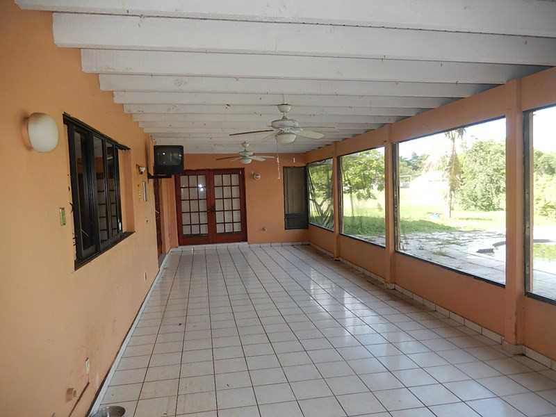 COUNTRY CLUB RANCHES SEC - Residential