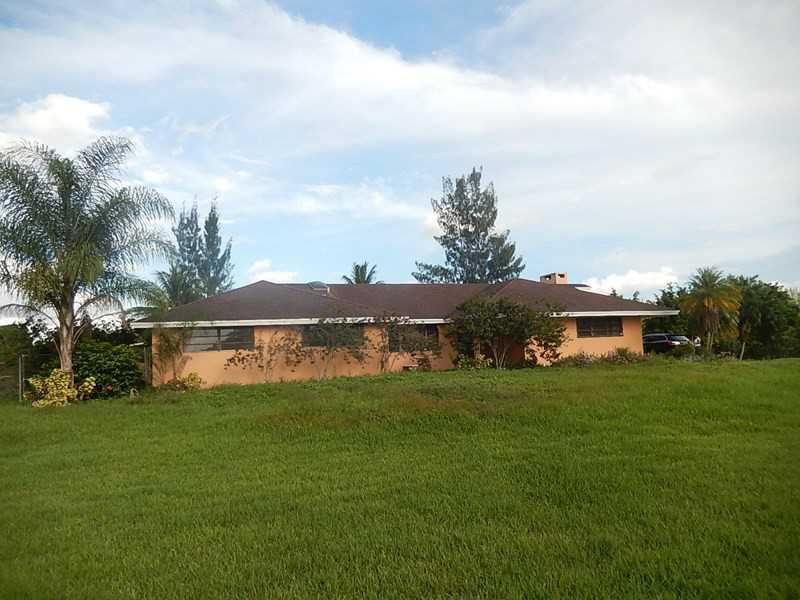COUNTRY CLUB RANCHES SEC - Residential
