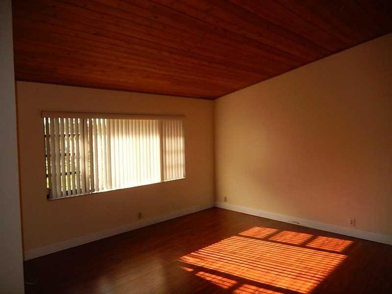 COUNTRY CLUB RANCHES SEC - Residential