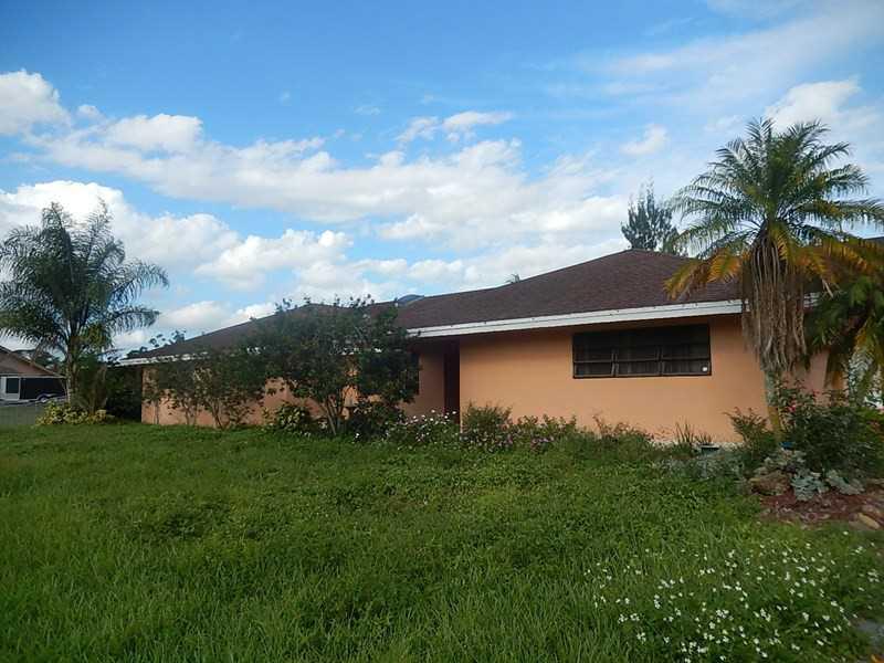 COUNTRY CLUB RANCHES SEC - Residential