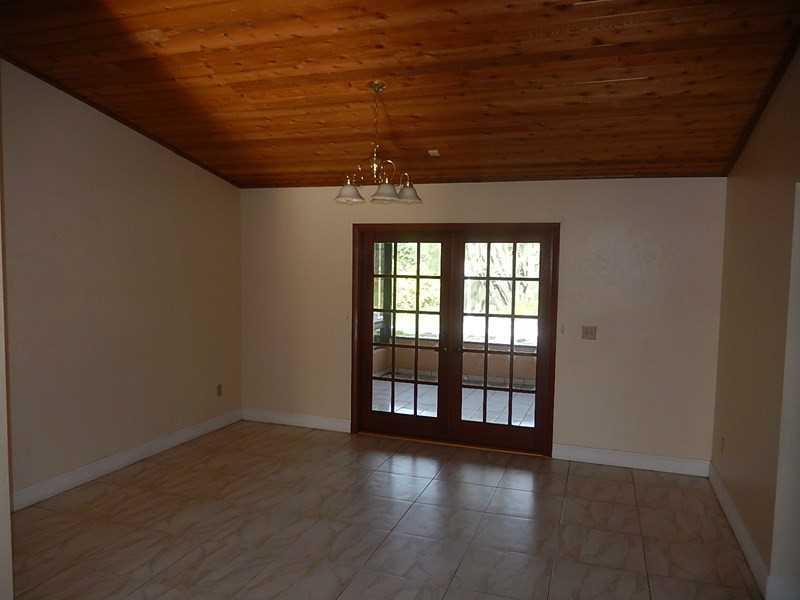 COUNTRY CLUB RANCHES SEC - Residential