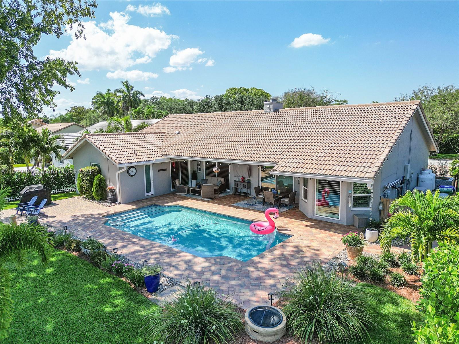 PINE RIDGE - Residential