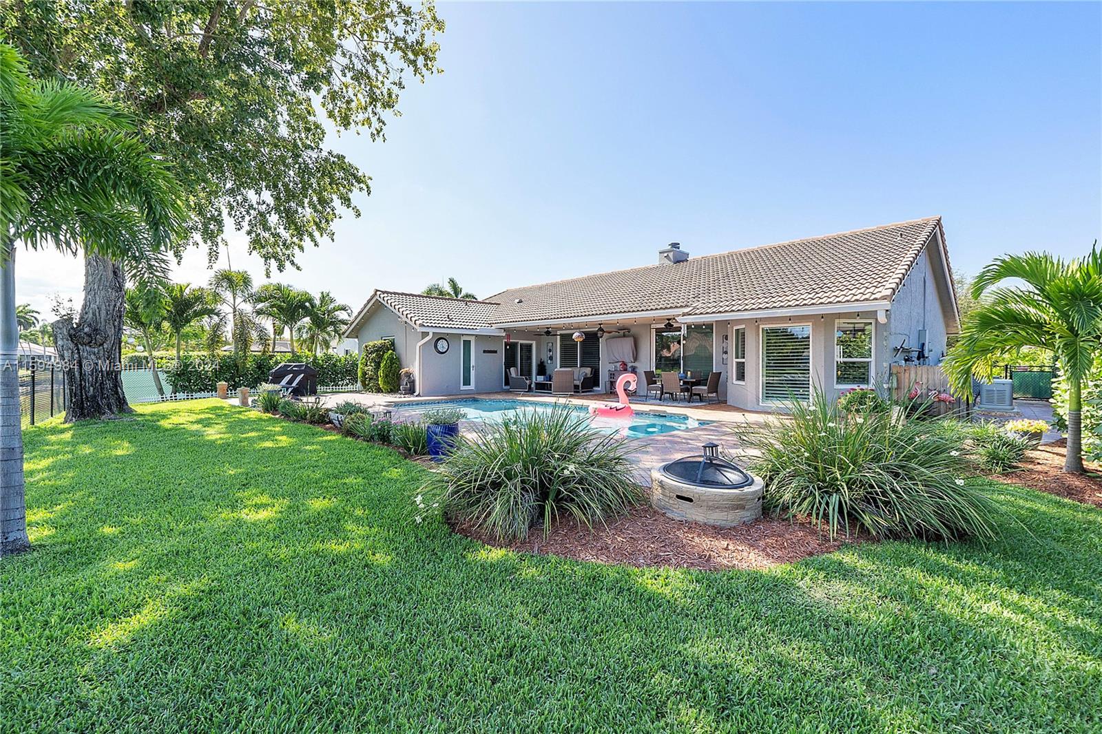 PINE RIDGE - Residential