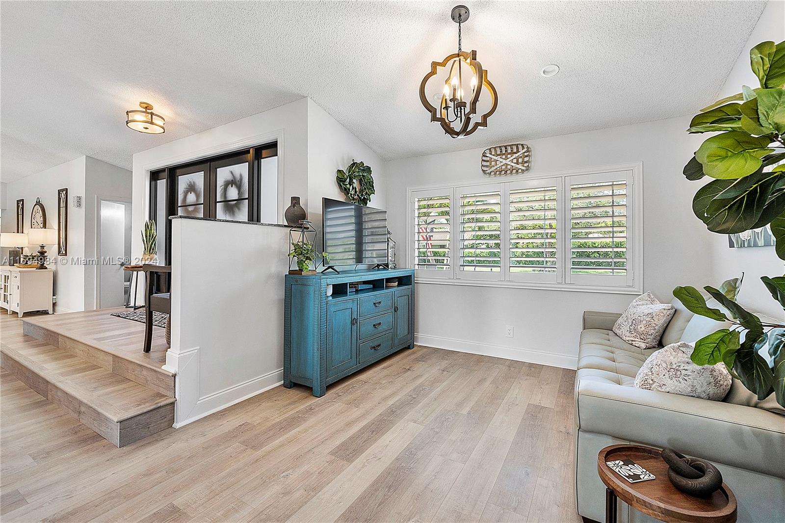 PINE RIDGE - Residential