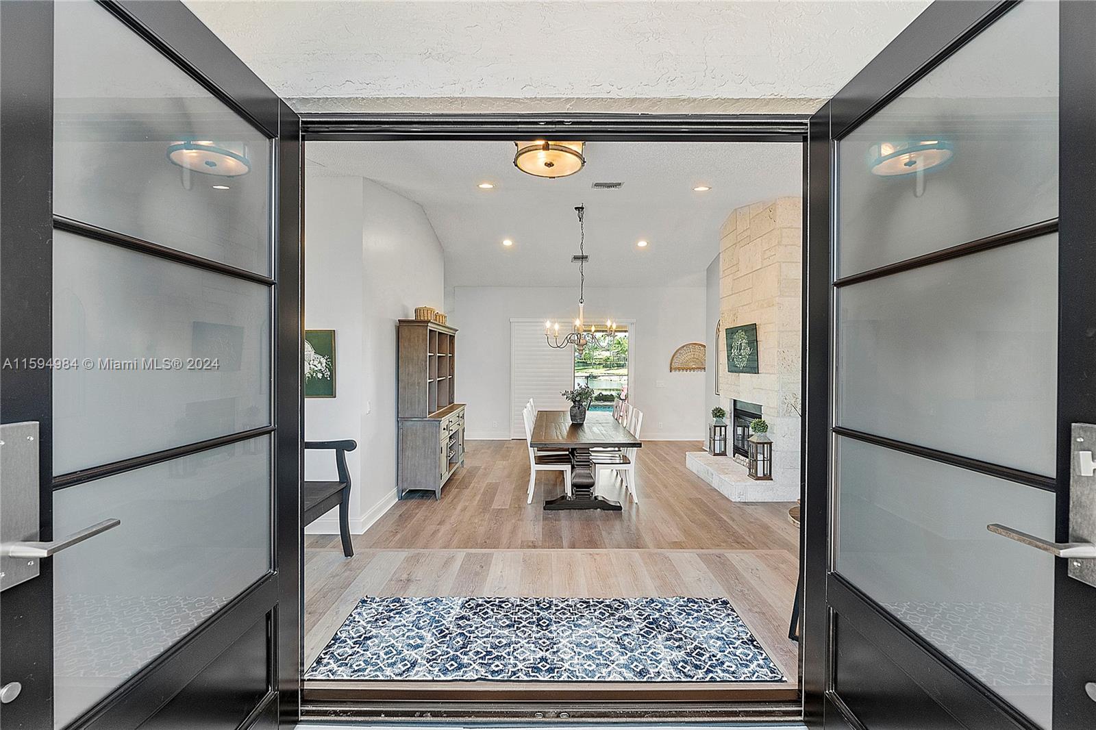 PINE RIDGE - Residential