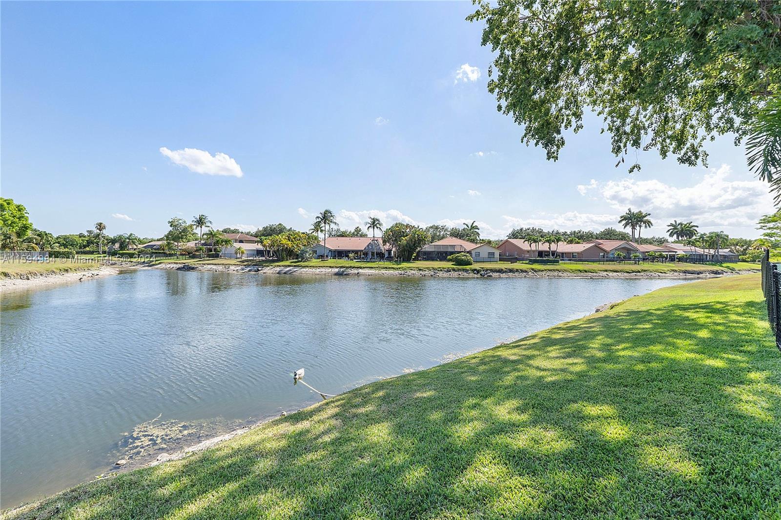 PINE RIDGE - Residential