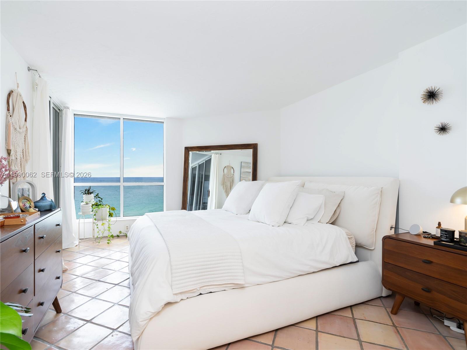 THE STERLING CONDO - Residential