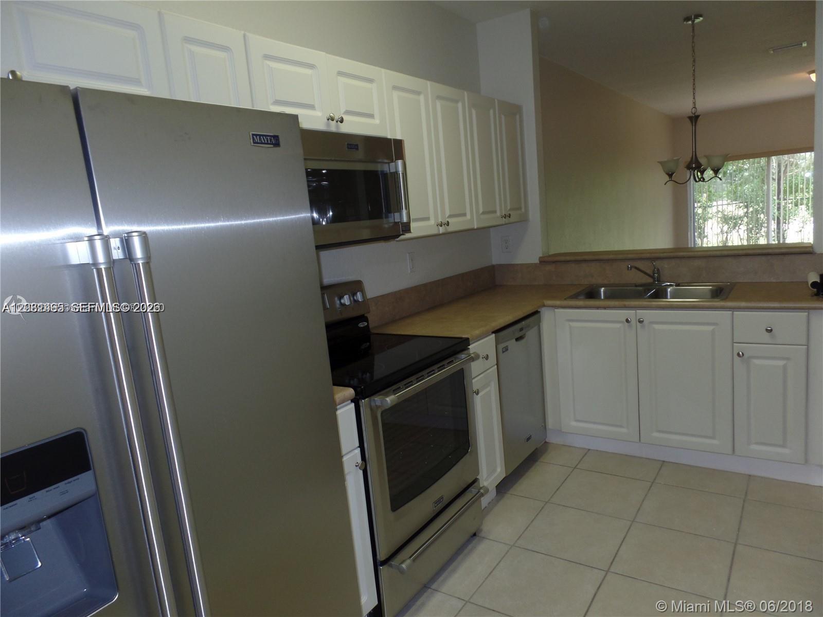 LAS TERRAZAS AT VIZCAYA C - Residential