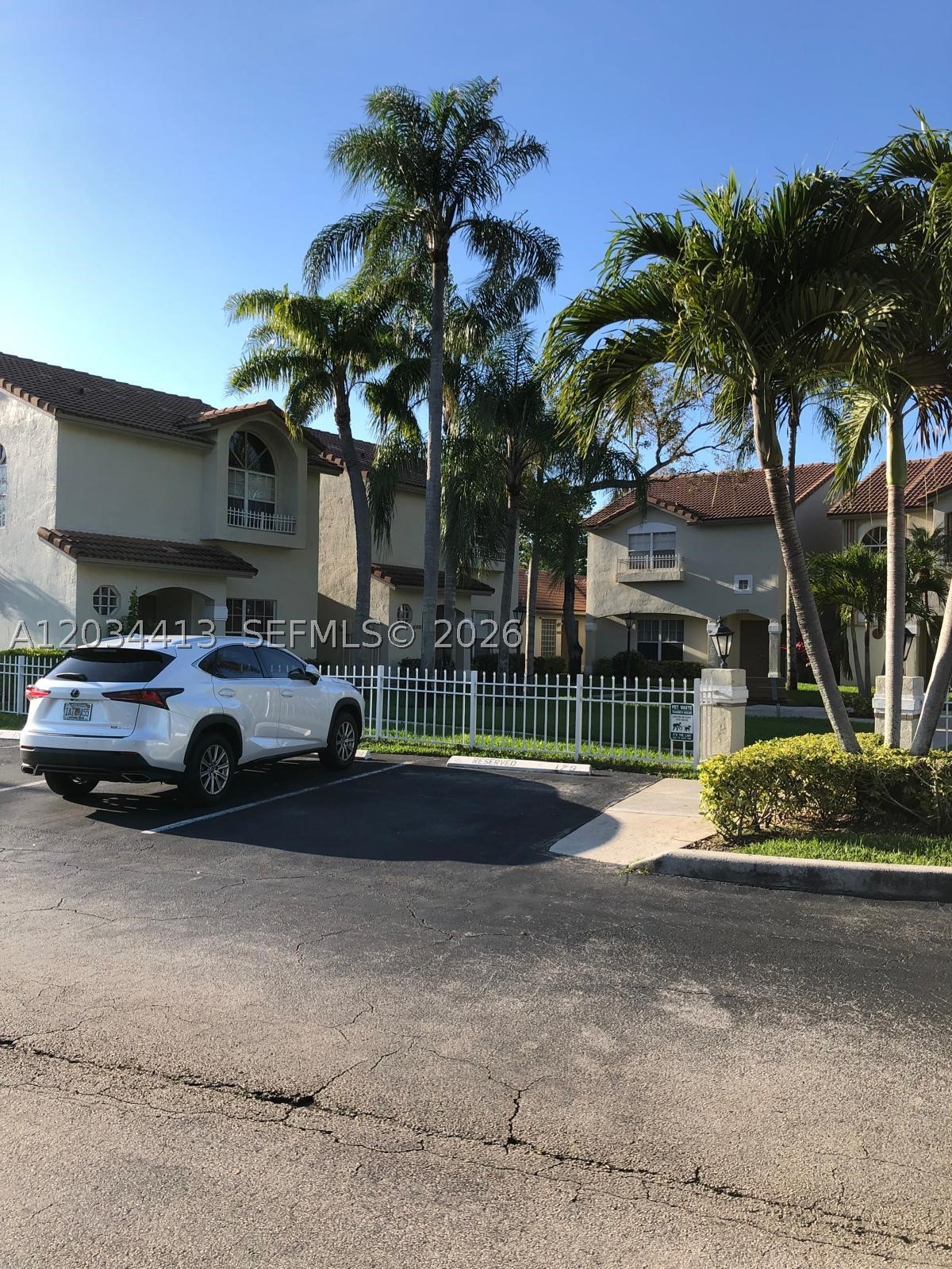 IMAGES AT PEMBROKE POINTE - Residential Lease