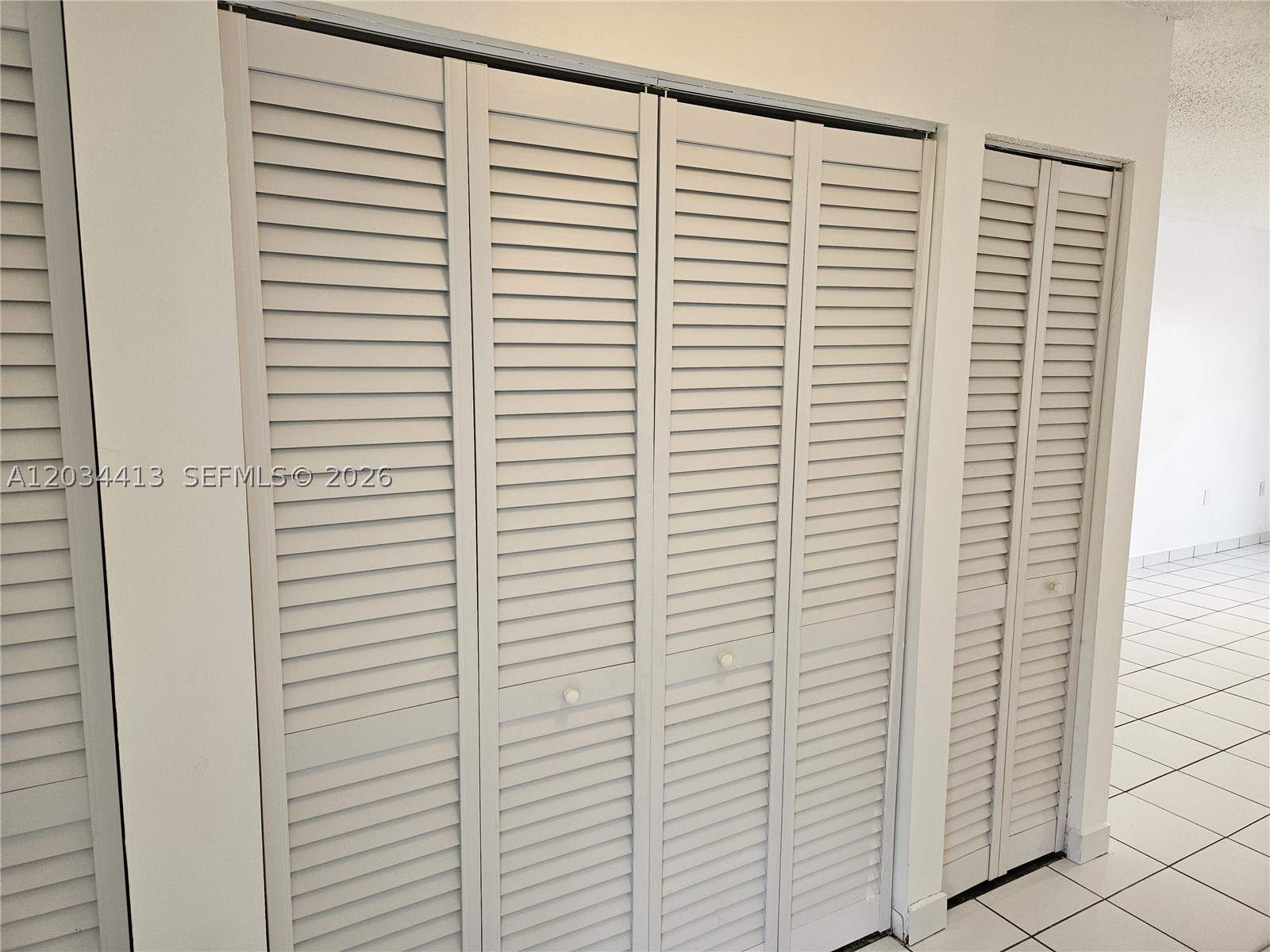 IMAGES AT PEMBROKE POINTE - Residential Lease