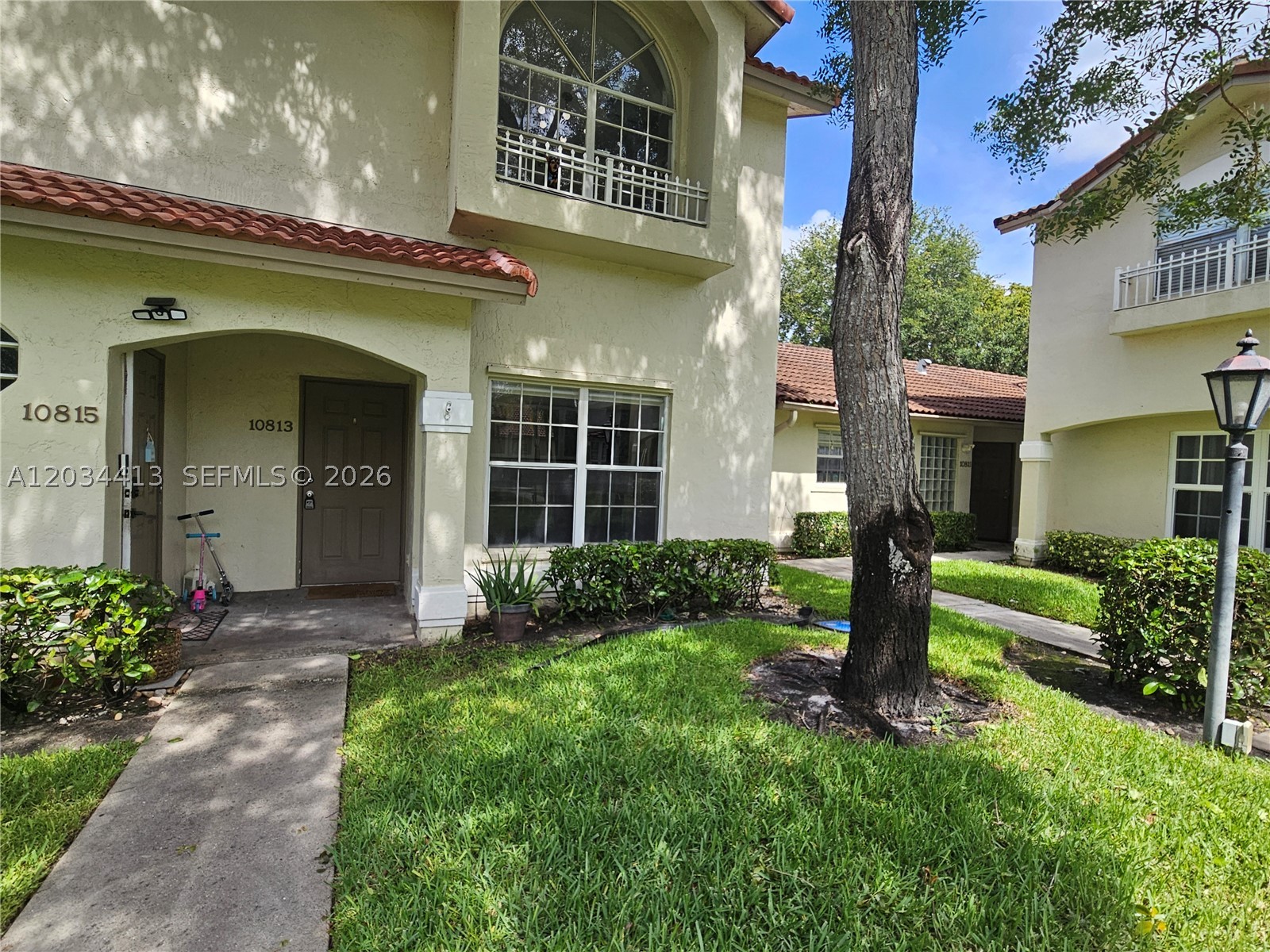 IMAGES AT PEMBROKE POINTE - Residential Lease