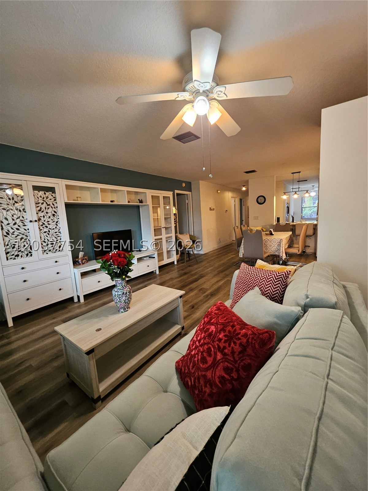 DELRAY OAKS CONDO - Residential Lease