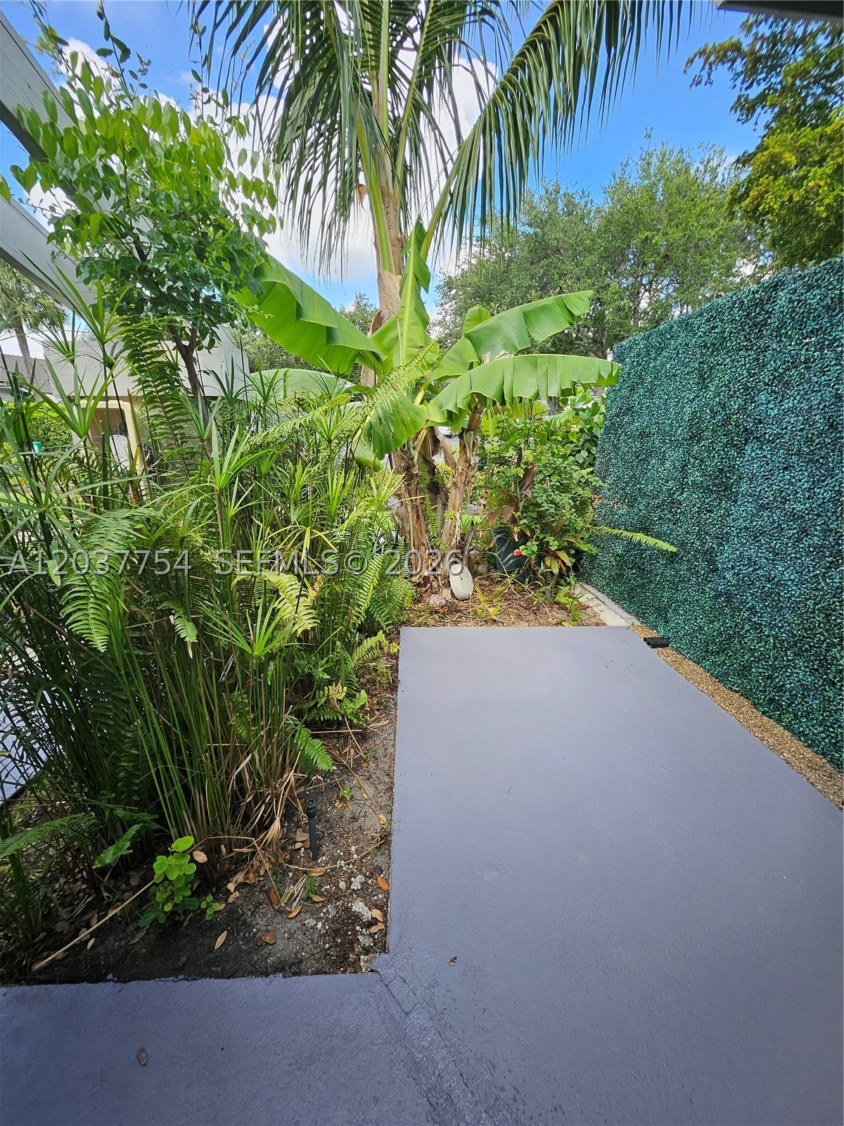 DELRAY OAKS CONDO - Residential Lease