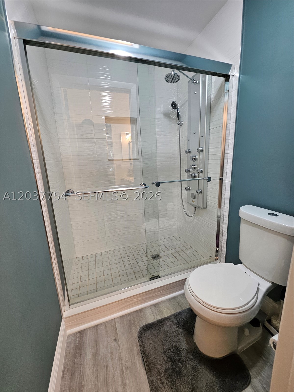 DELRAY OAKS CONDO - Residential Lease