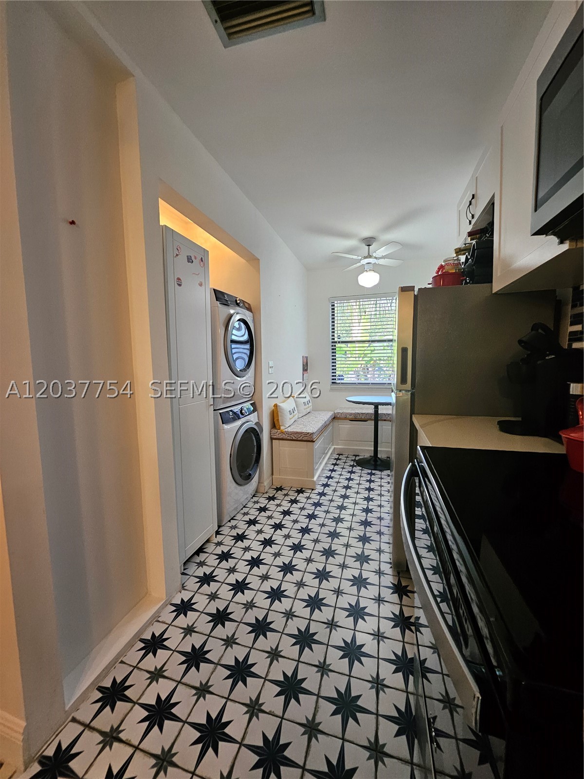 DELRAY OAKS CONDO - Residential Lease