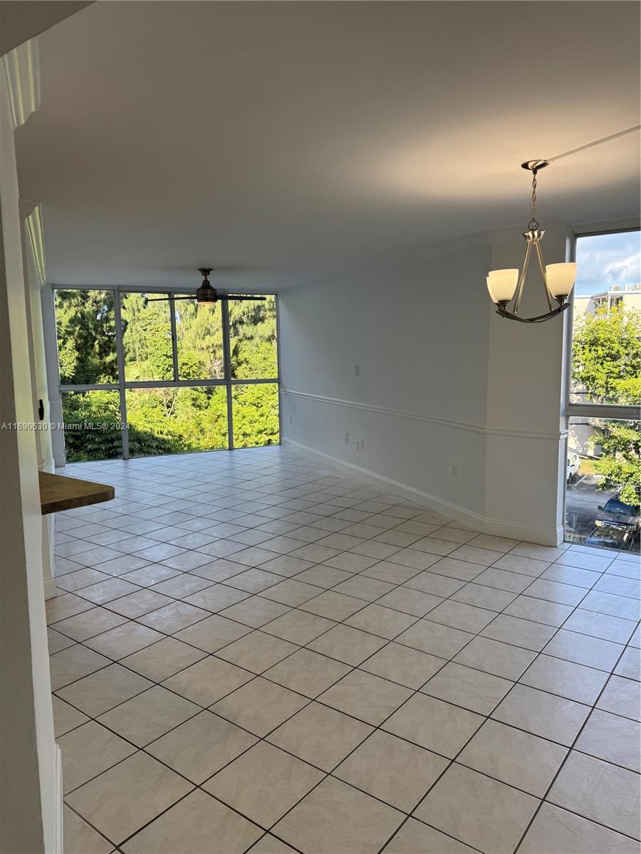 LAS BRISAS@ COUNTRY CLUB - Residential Lease