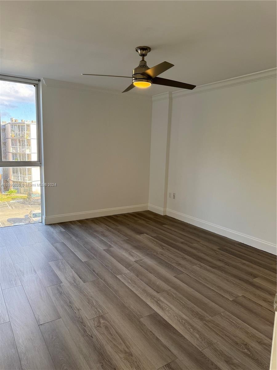 LAS BRISAS@ COUNTRY CLUB - Residential Lease