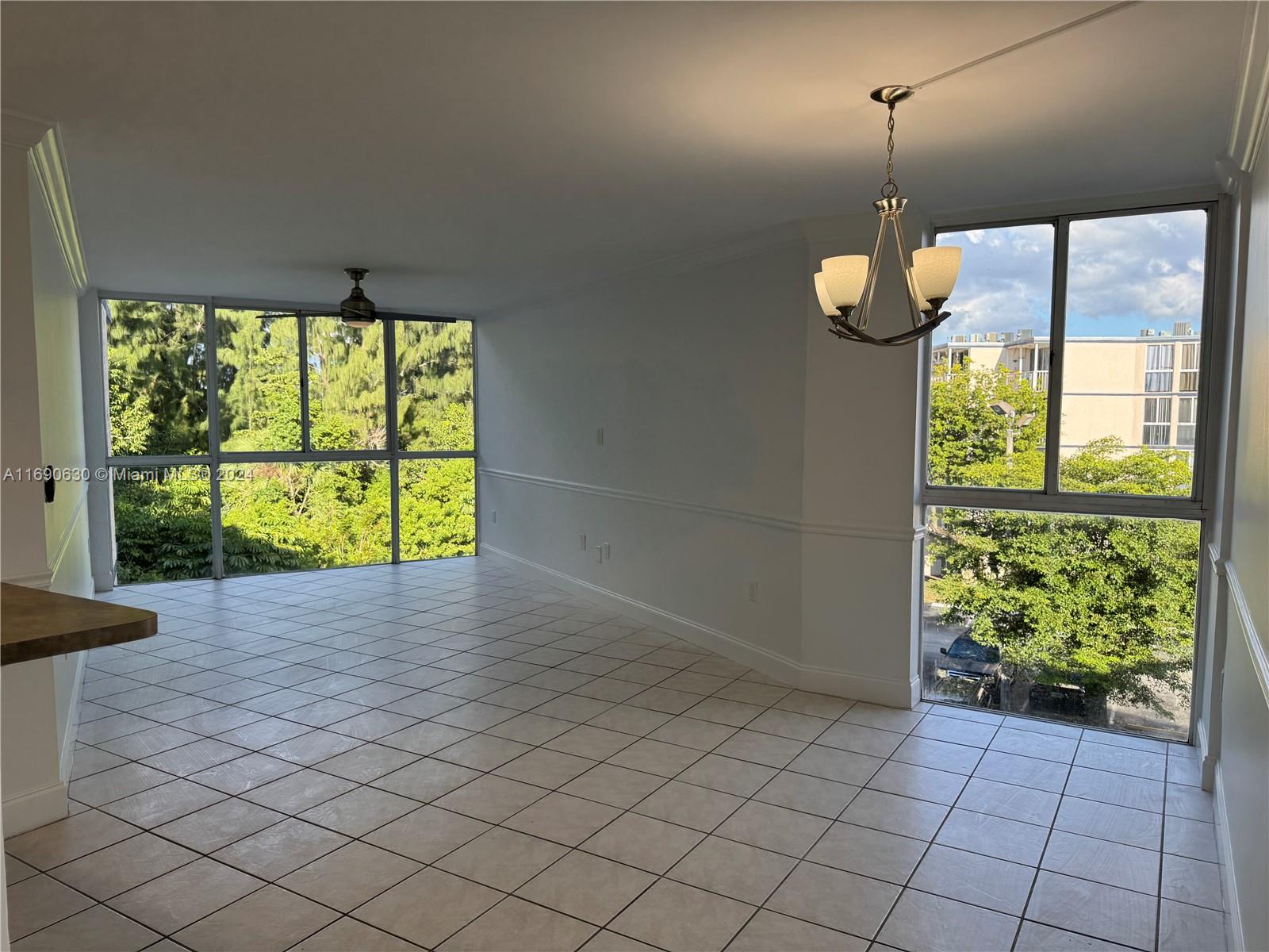LAS BRISAS@ COUNTRY CLUB - Residential Lease