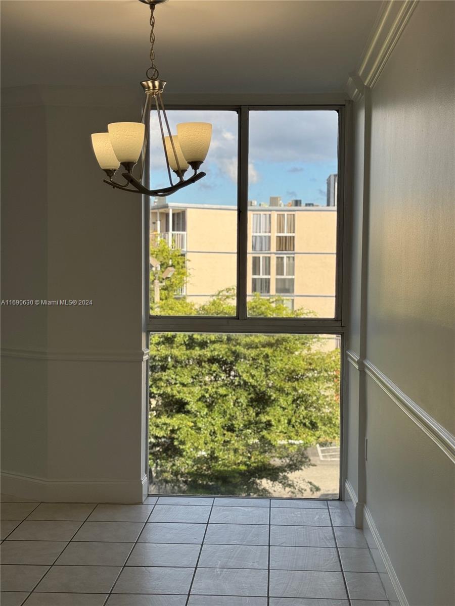 LAS BRISAS@ COUNTRY CLUB - Residential Lease