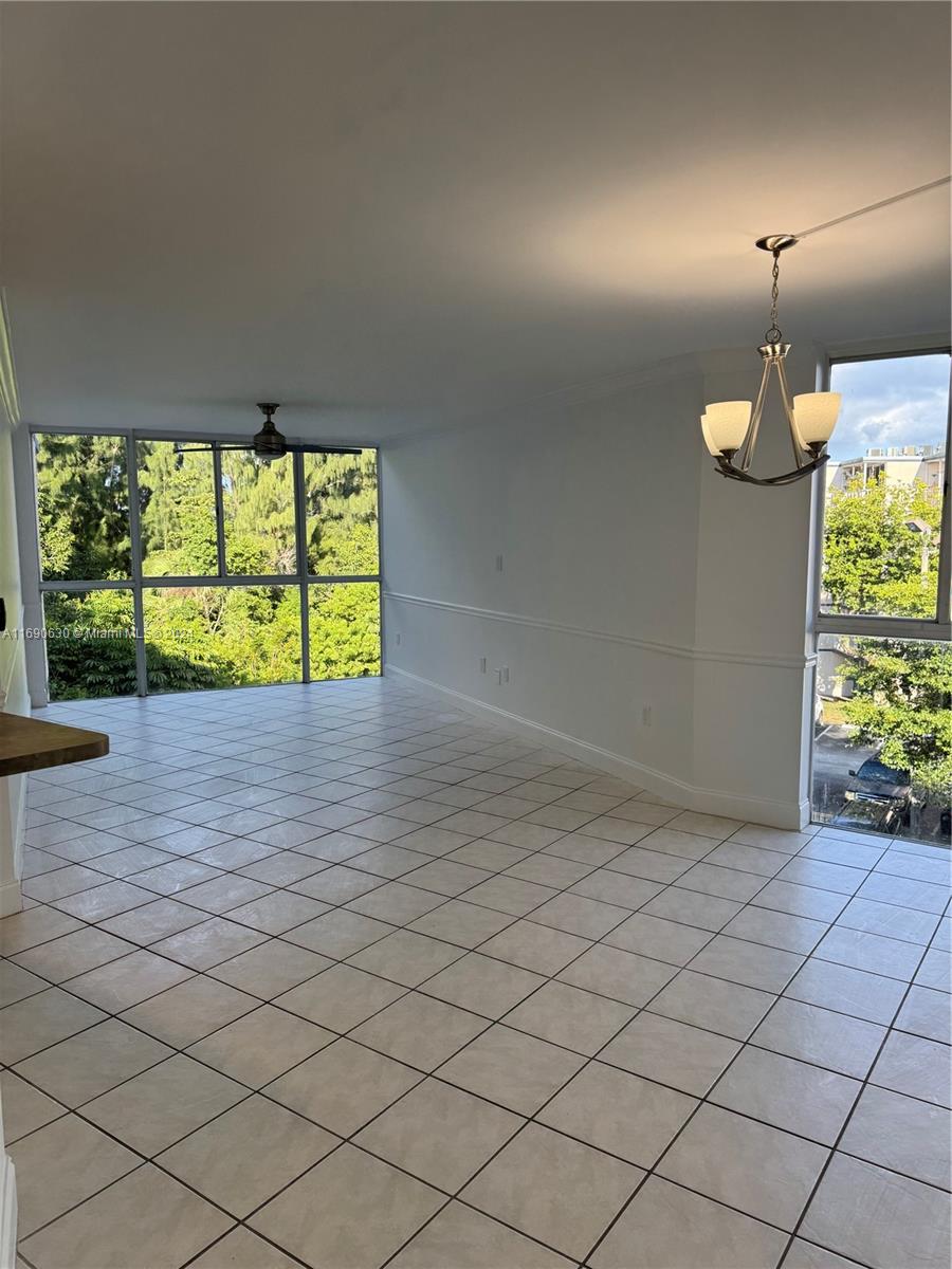 LAS BRISAS@ COUNTRY CLUB - Residential Lease