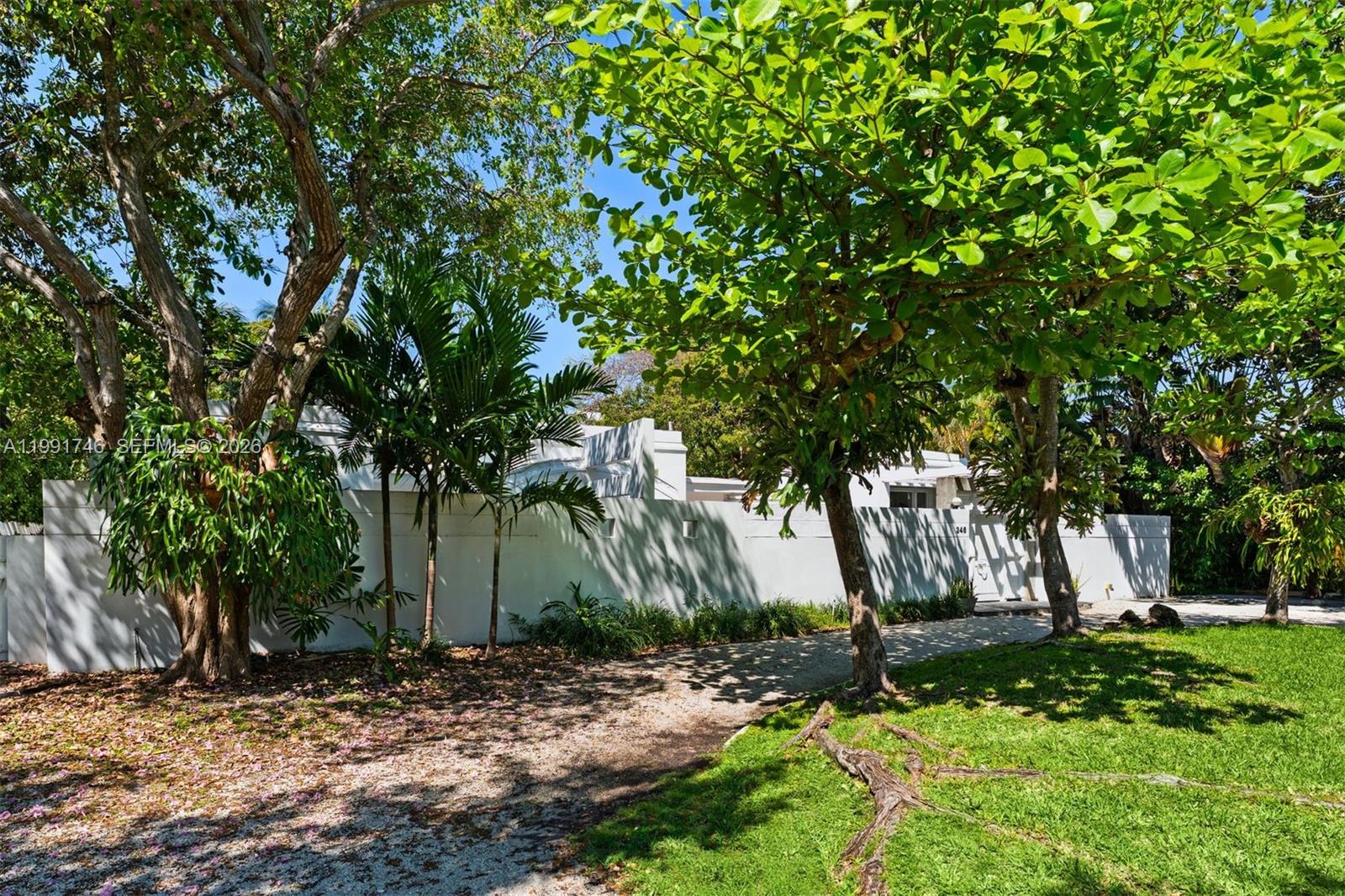 HOLIDAY COLONY - Residential