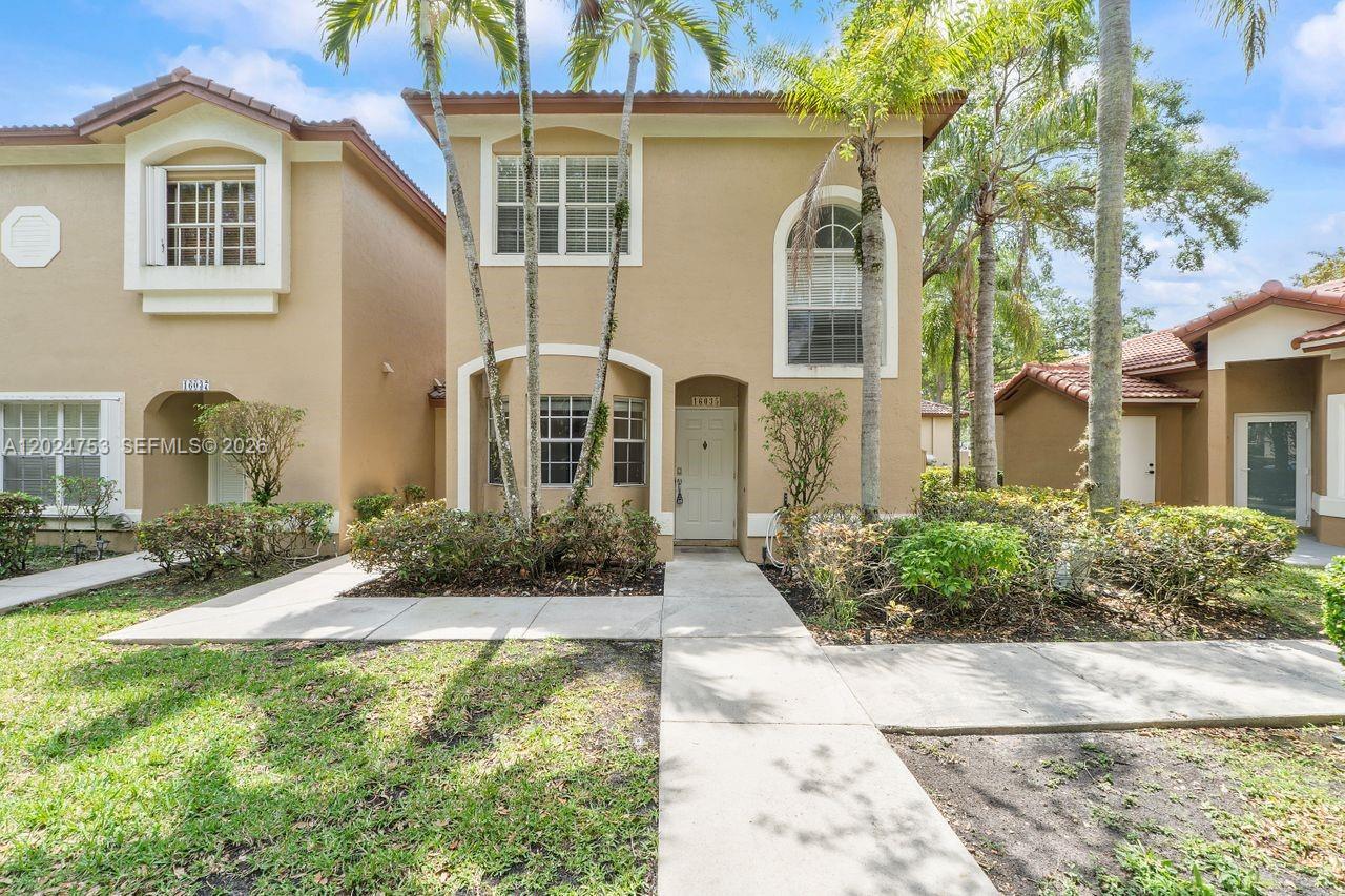 Beautiful townhouse for sale in Weston, FL featuring 3 bedrooms and 2.5 bathrooms with a spacious and functional floor plan perfect for comfortable family living. Enjoy bright living spaces, generous bedrooms, and a welcoming layout ideal for entertaining. Located in one of South Florida’s most desirable communities, this home offers access to top-rated A+ schools, beautiful parks, shopping, dining, and convenient access to major highways. A fantastic opportunity to own in the highly sought-after Weston lifestyle—perfect as a primary residence or investment property!