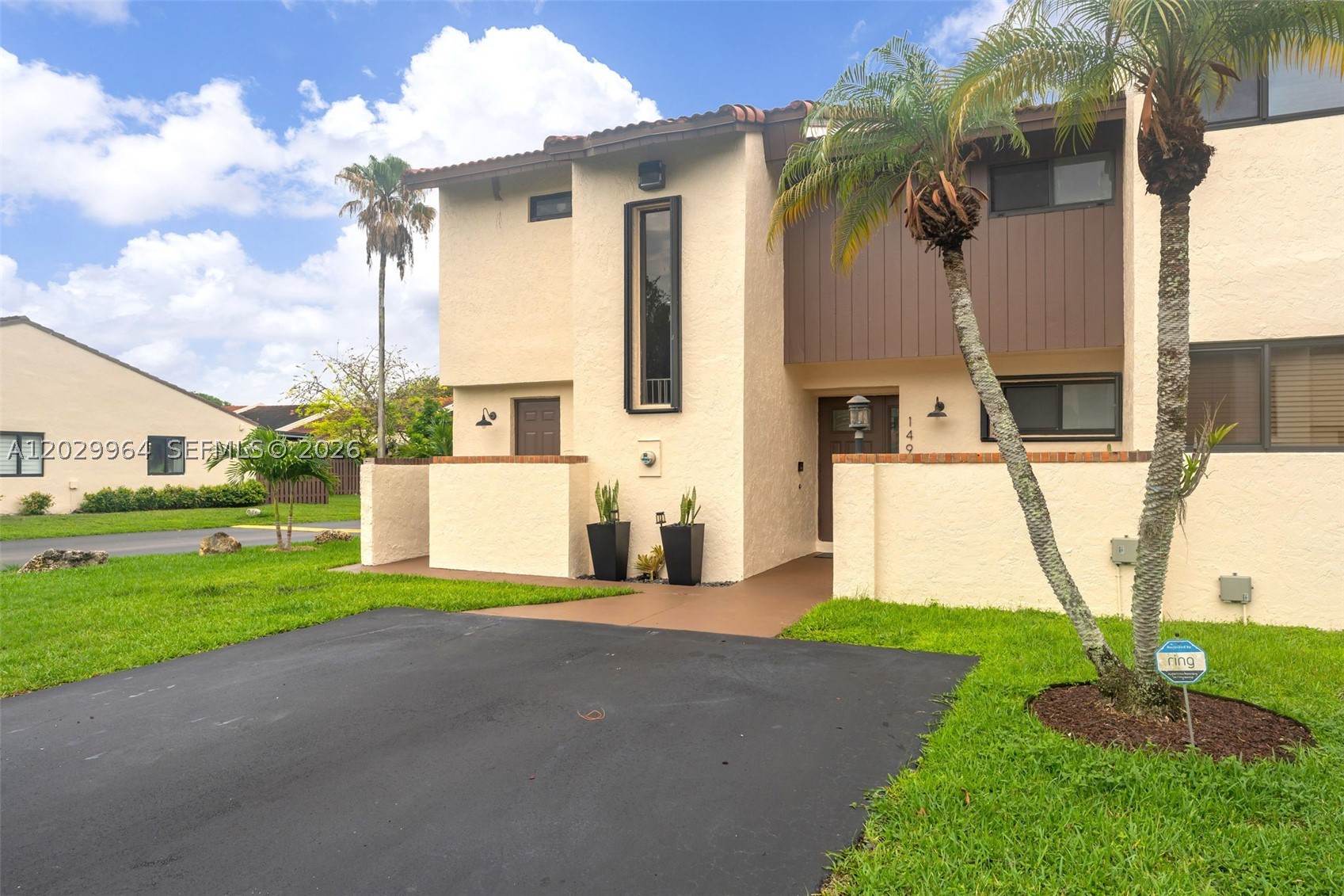 KENDALL WALK - Residential