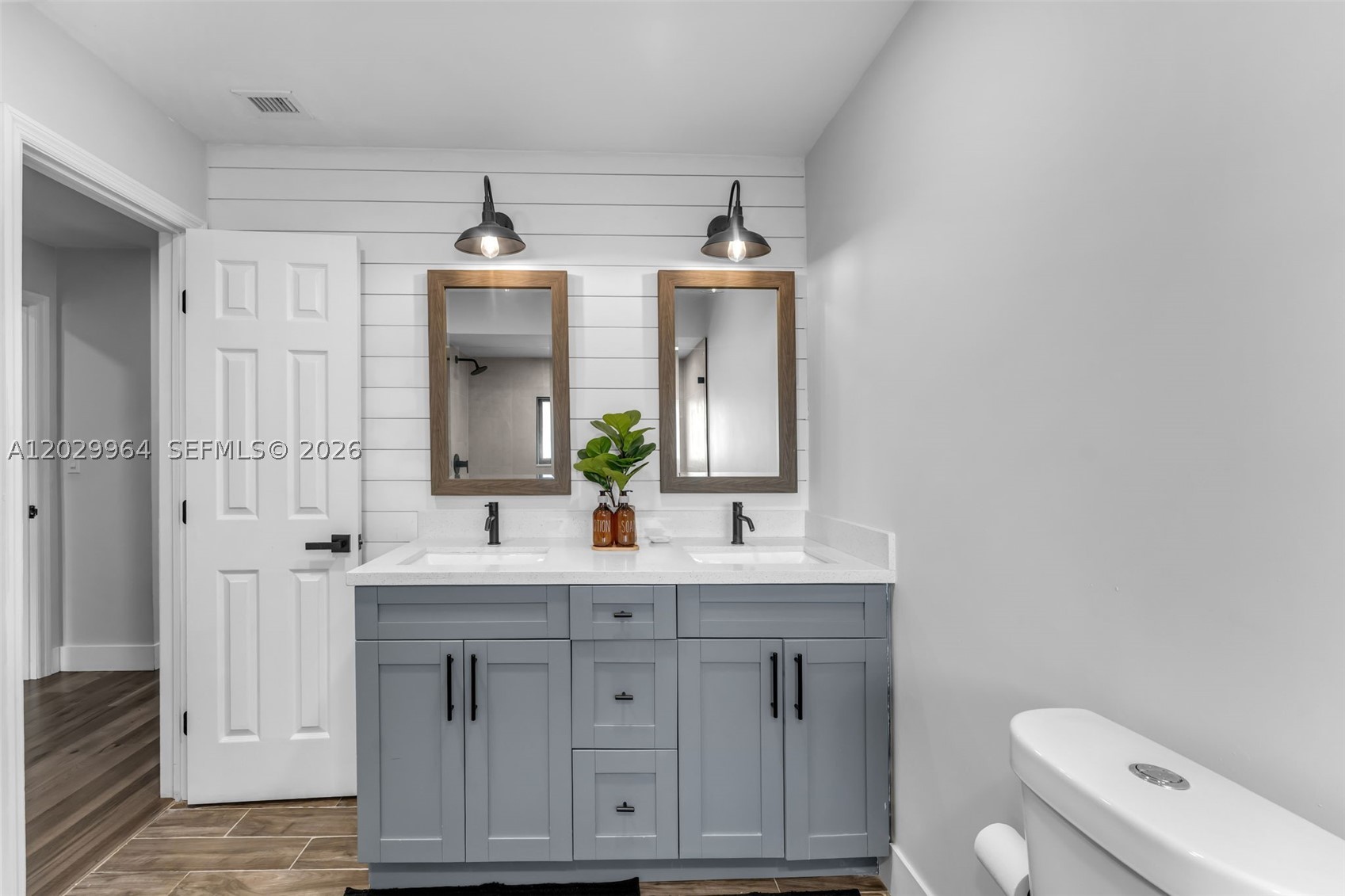 KENDALL WALK - Residential