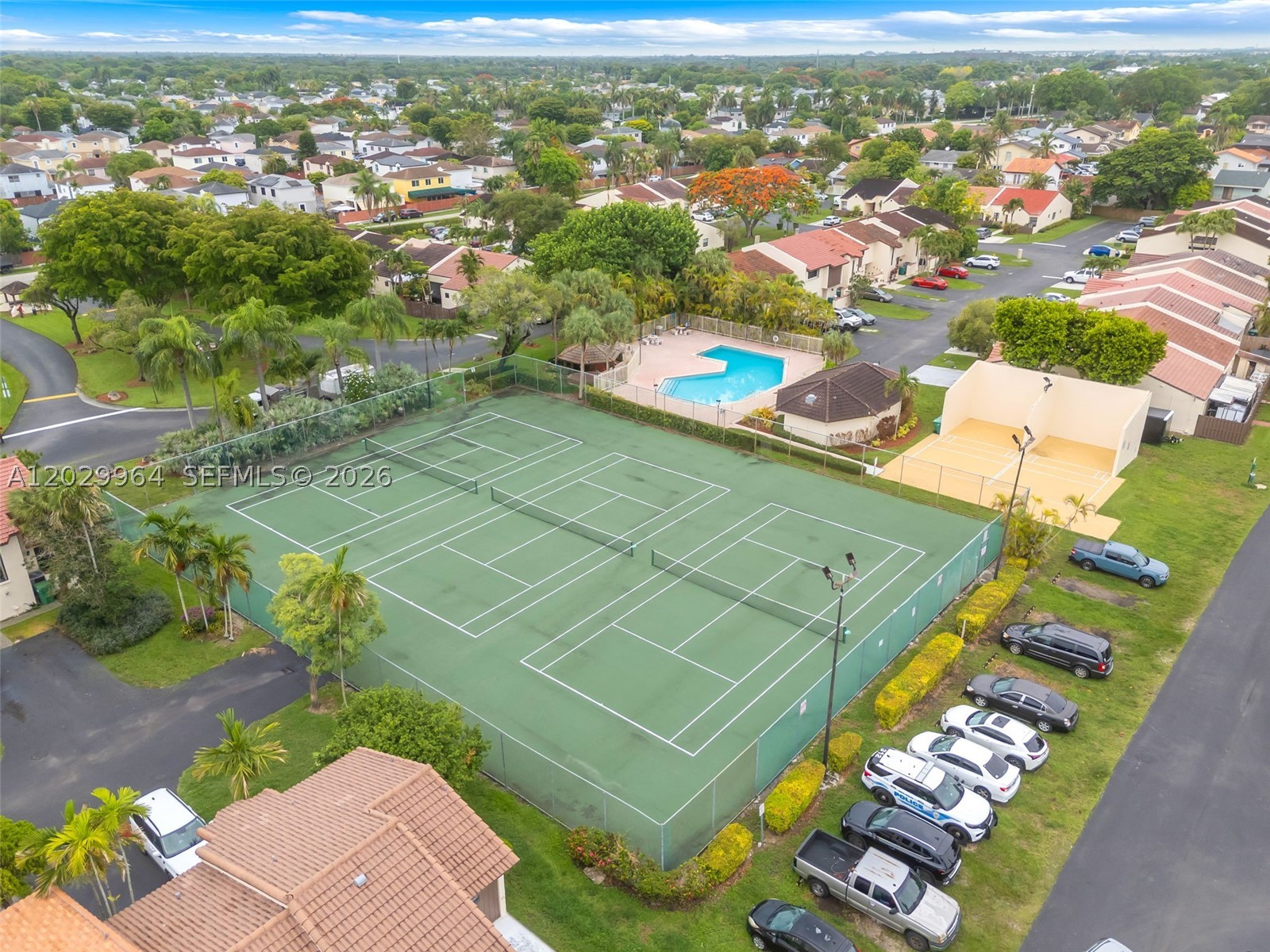 KENDALL WALK - Residential