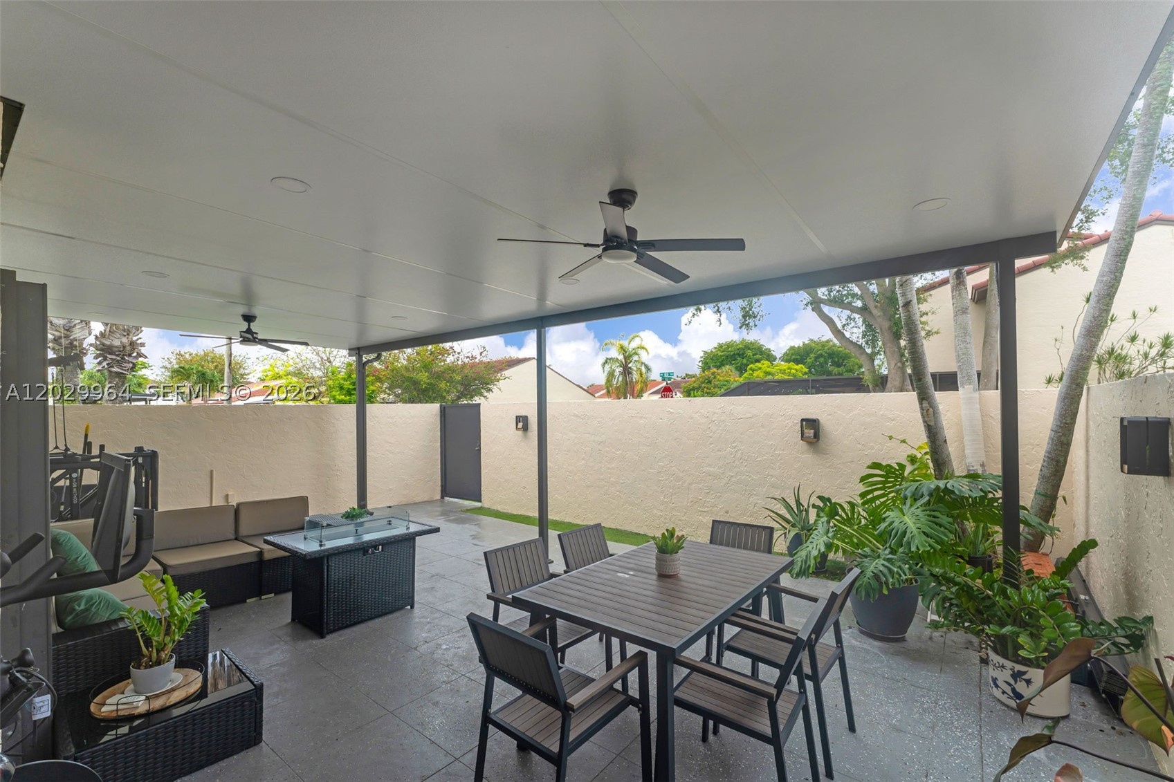 KENDALL WALK - Residential