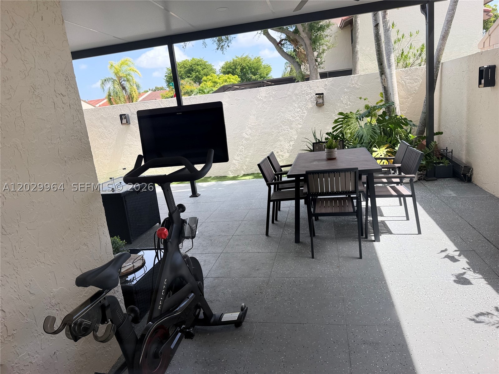 KENDALL WALK - Residential