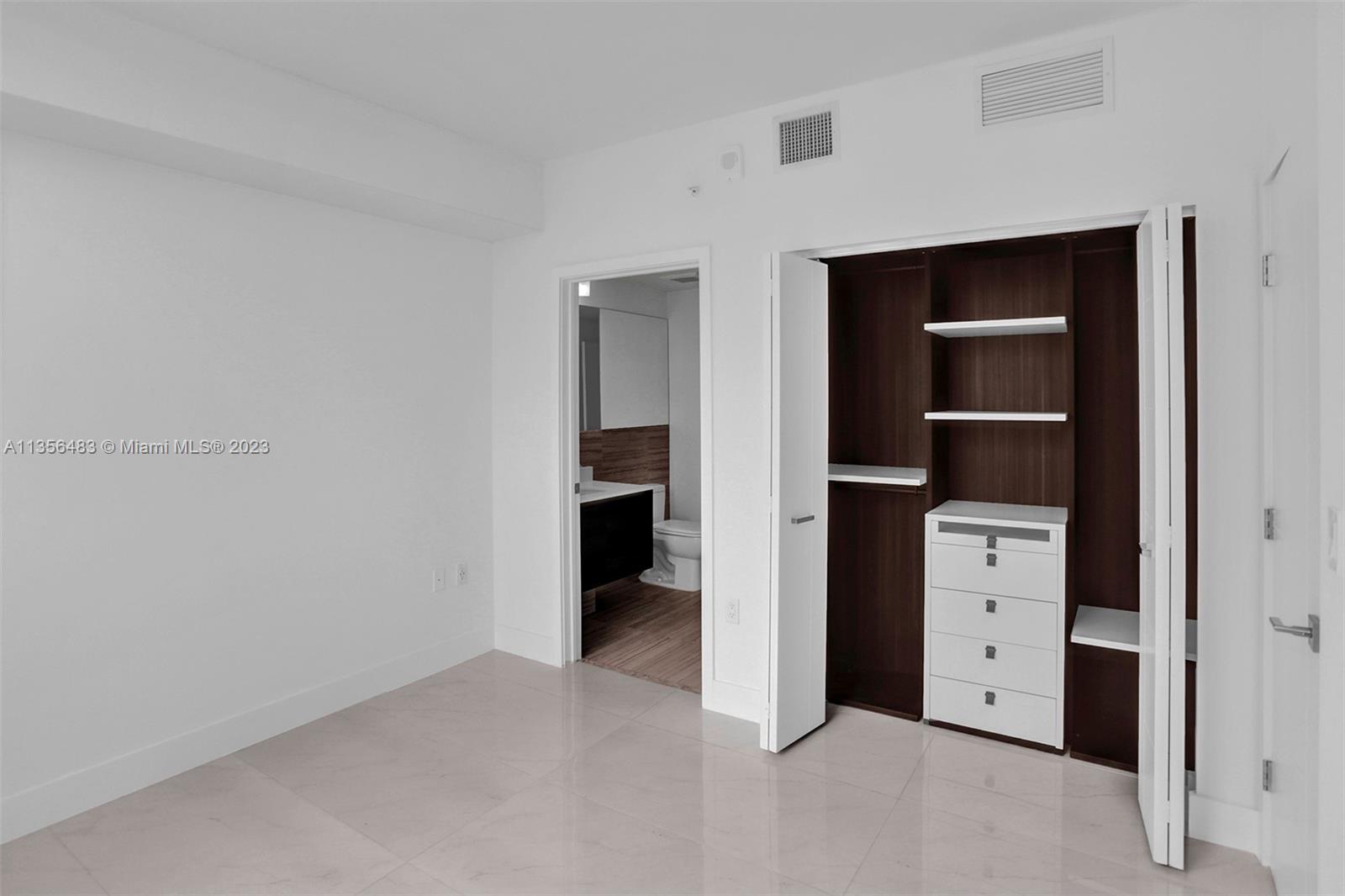 MERRICK MANOR - Residential Lease