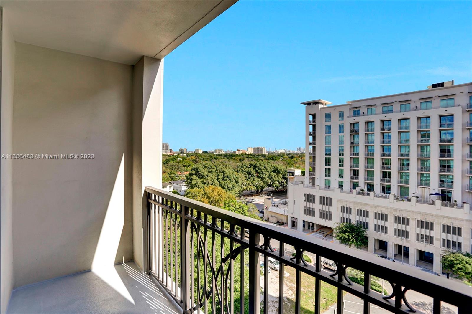 MERRICK MANOR - Residential Lease