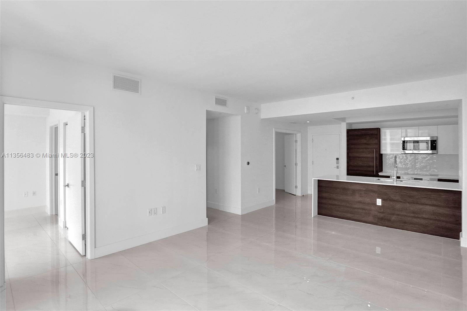 MERRICK MANOR - Residential Lease