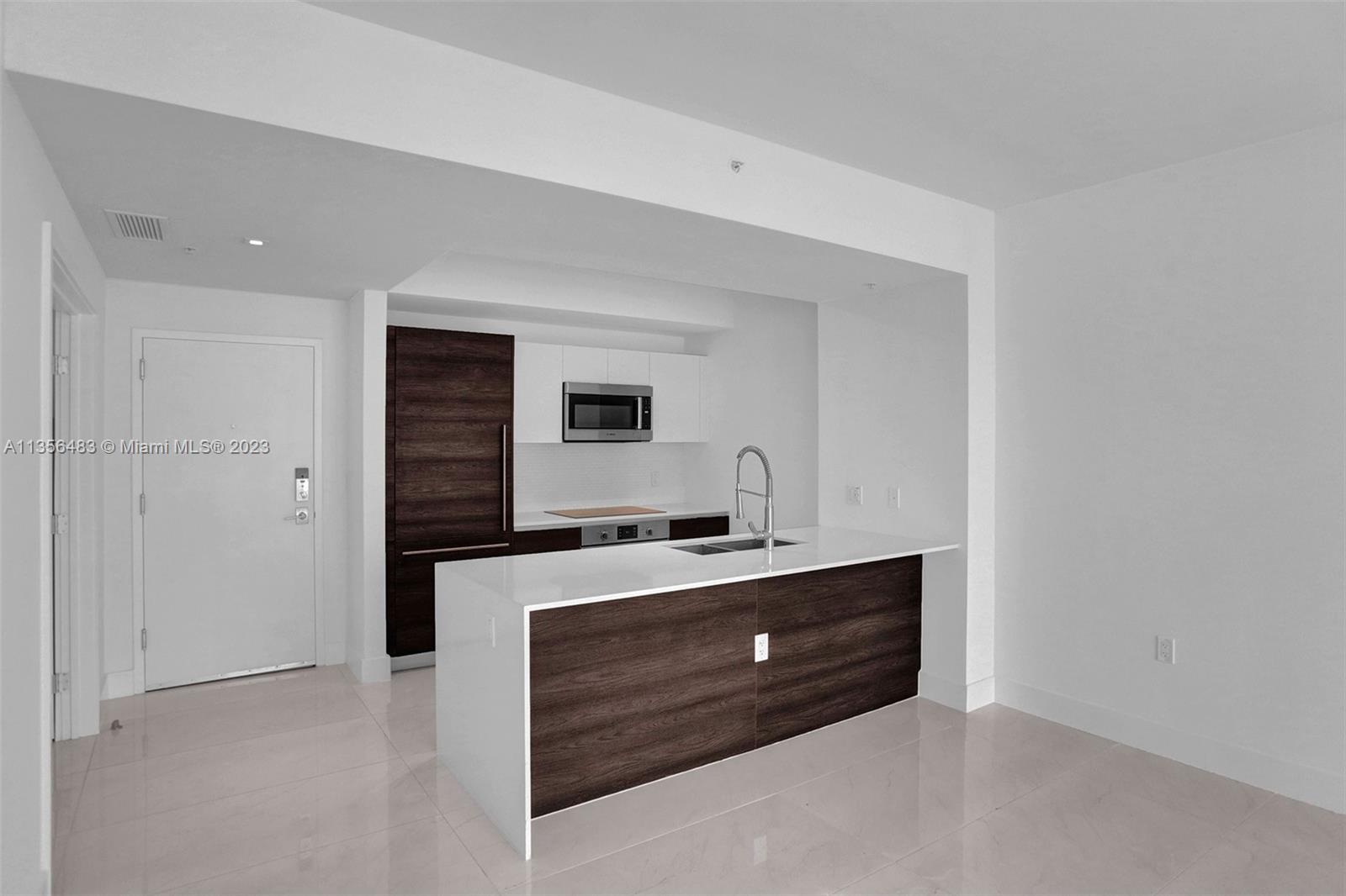 MERRICK MANOR - Residential Lease